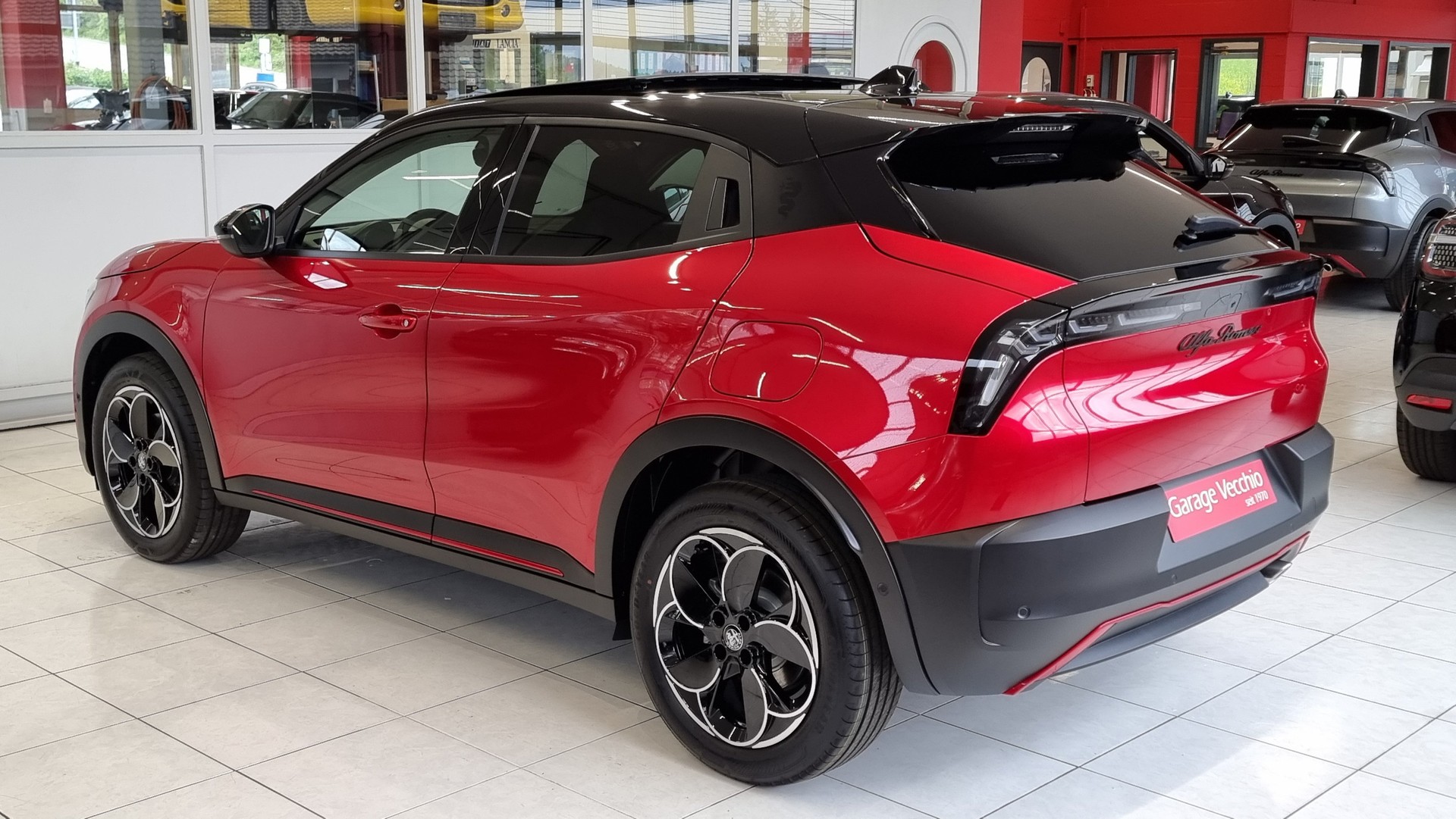 ALFA ROMEO Junior 1.2 Ibrida Q4 Pack Sport&Pack Sky-showroom-element-3