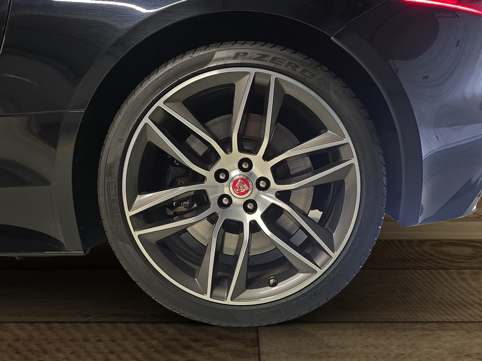 JAGUAR F-Type Coupé 5.0 V8 R-Dynamic Automatik-image-22