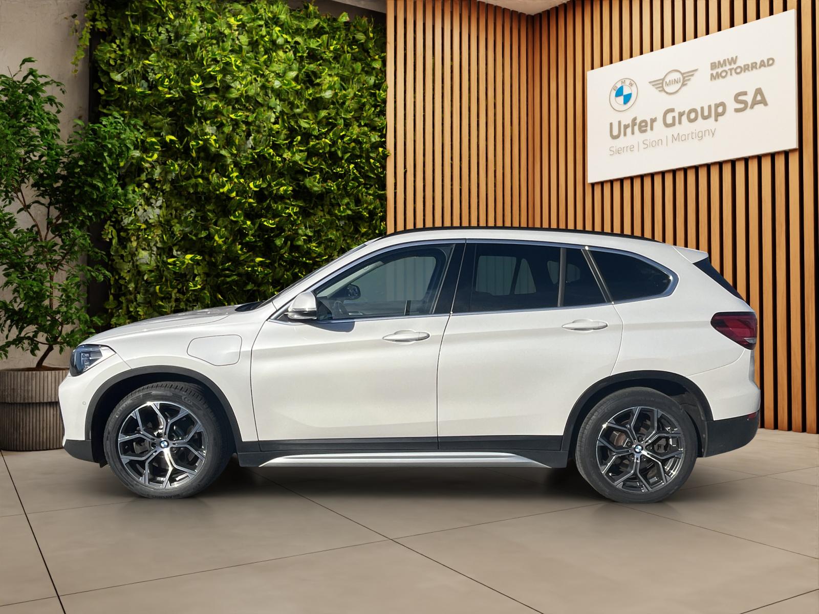 BMW X1 xDrive 25e xLine Steptronic (CH)-showroom-element-2
