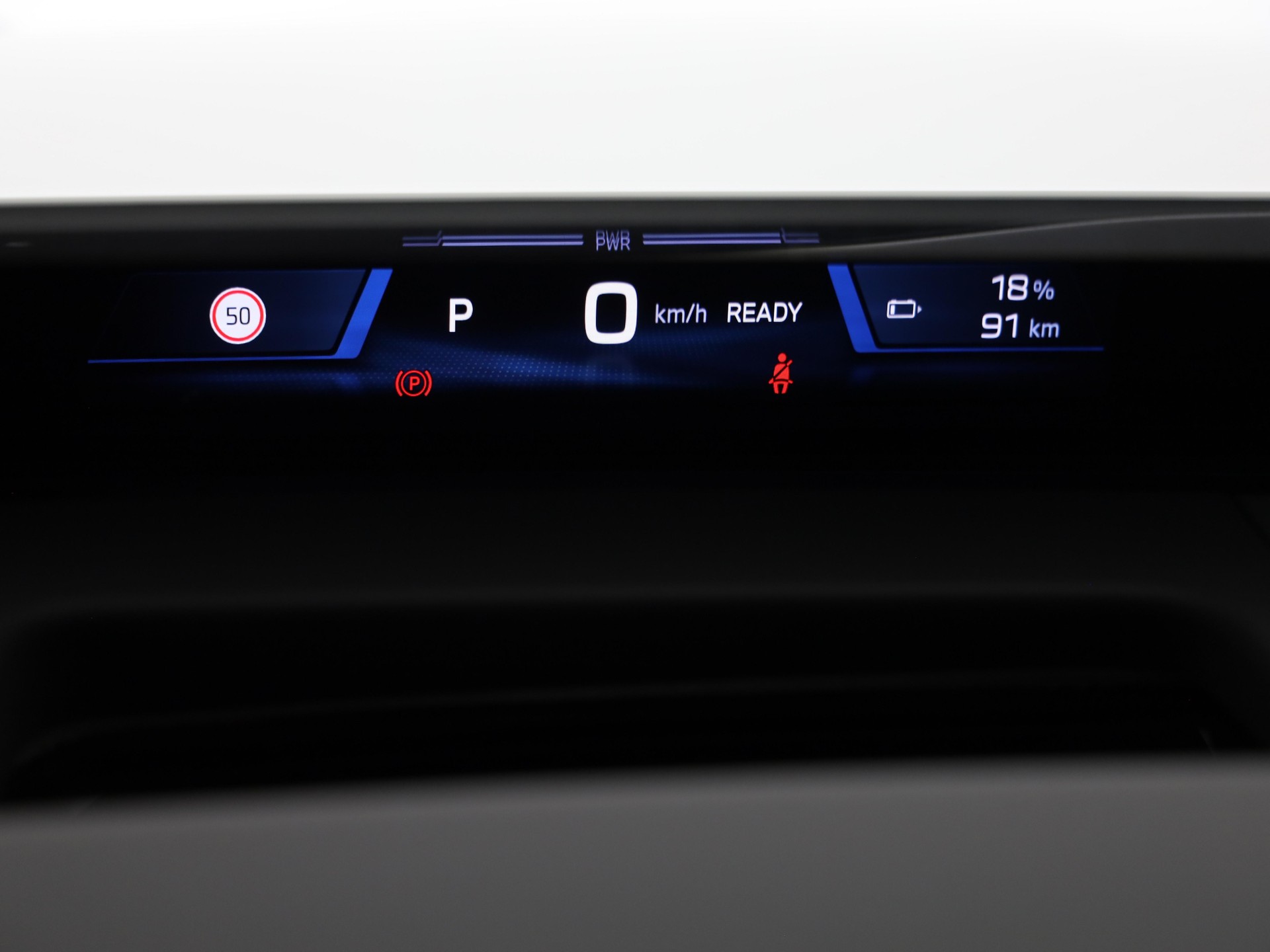BMW iX3 50 xDrive-image-19