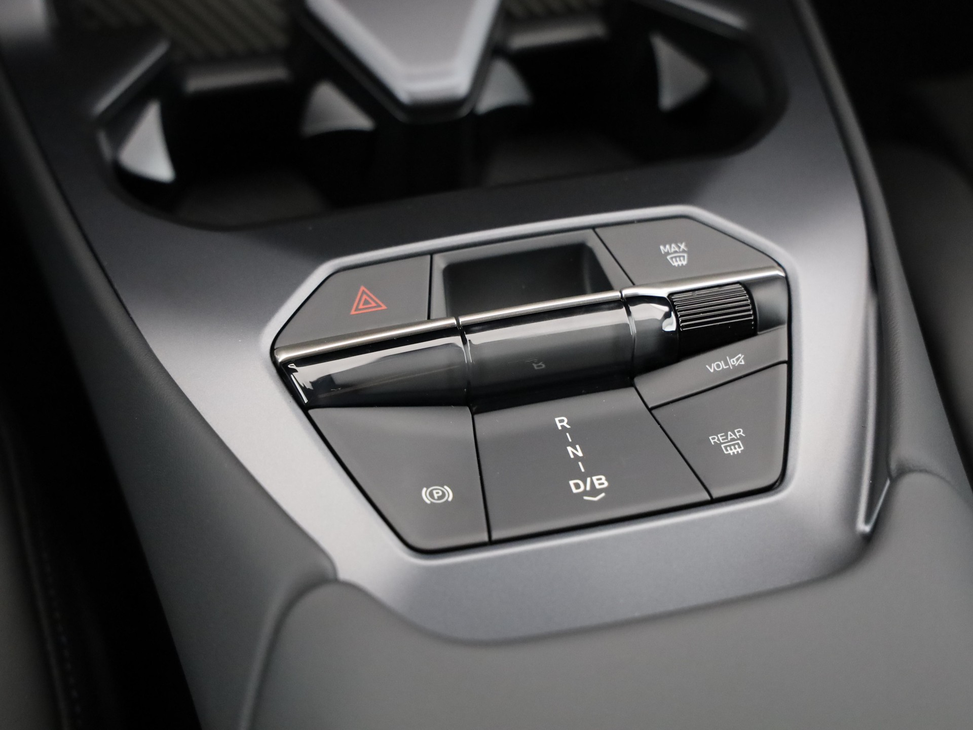 BMW iX3 50 xDrive-image-17
