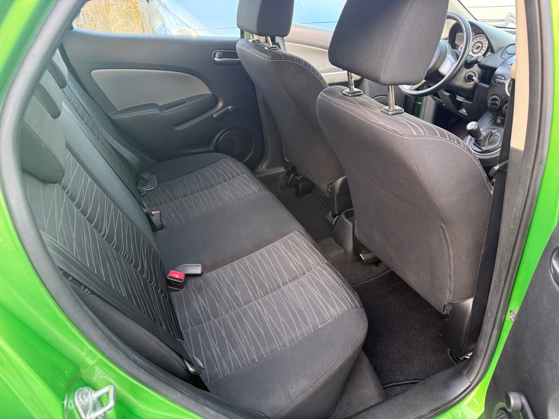 MAZDA 2 1.3i 16V Exclusive-image-13