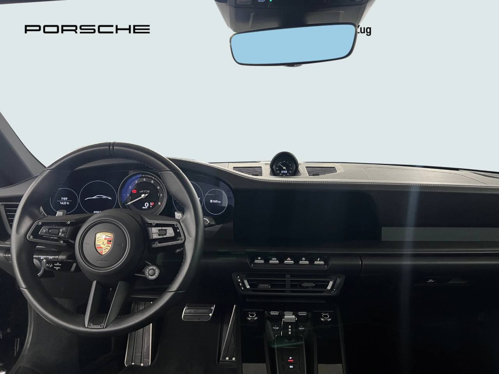 PORSCHE 911 Carrera 4 GTS-image-13