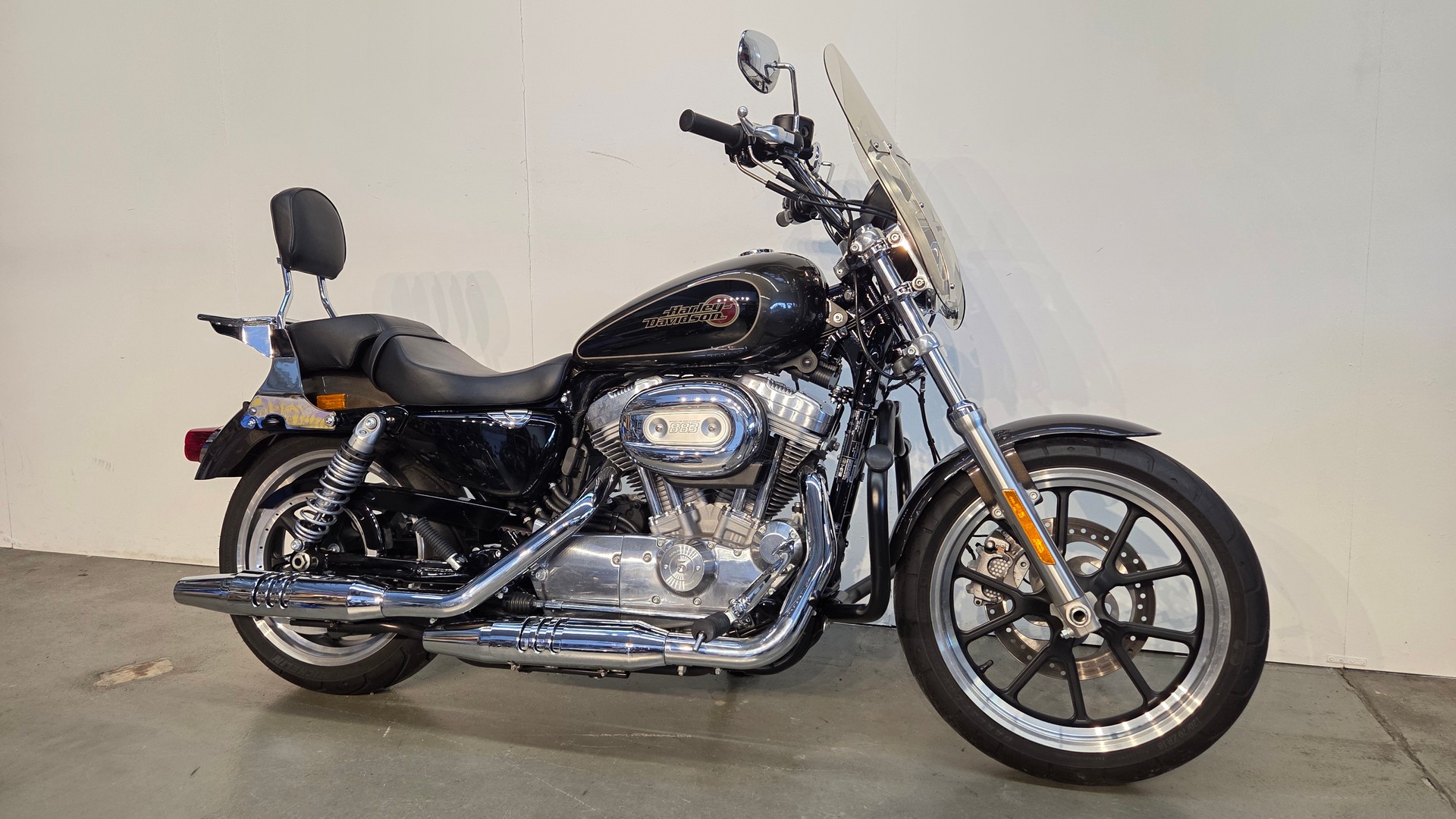 HARLEY-DAVIDSON XL 883 L Sportster Super Low ABS-showroom-element-2