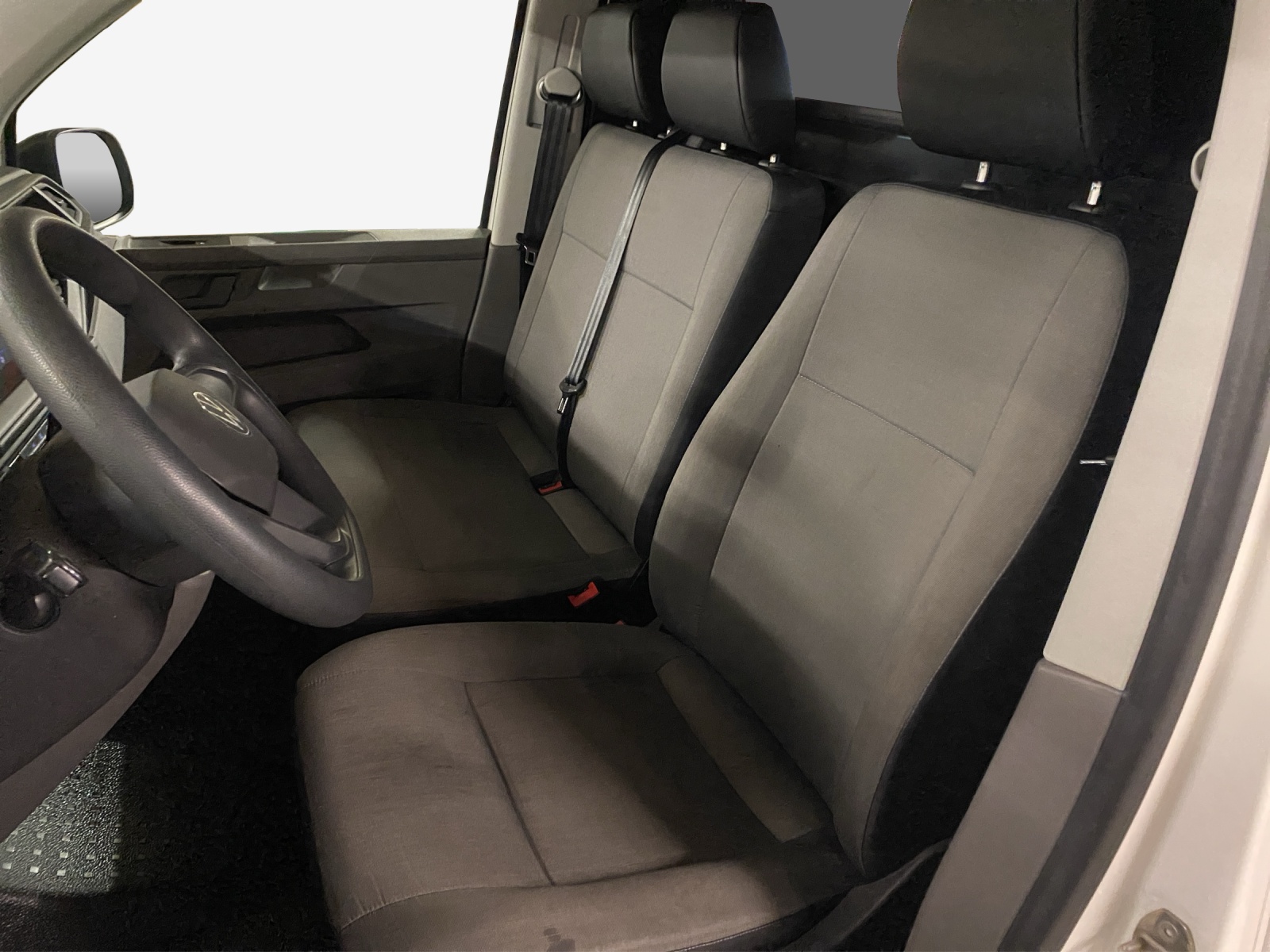 VW T6.1 2.0 TDI 4Motion-image-11