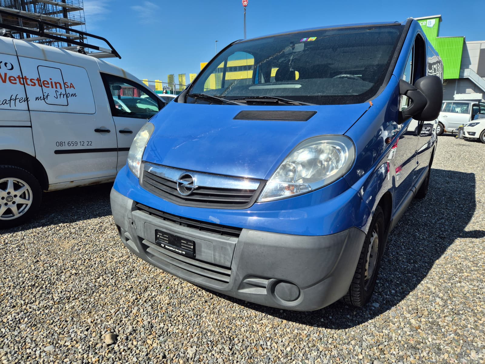 OPEL Vivaro Life 2.5CDTI 2.7t L1H1-image-0