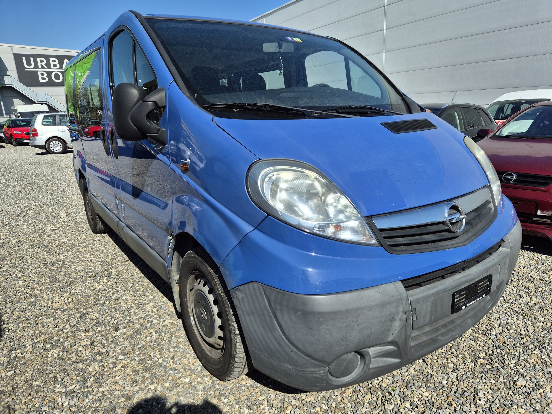 OPEL Vivaro Life 2.5CDTI 2.7t L1H1-image-1
