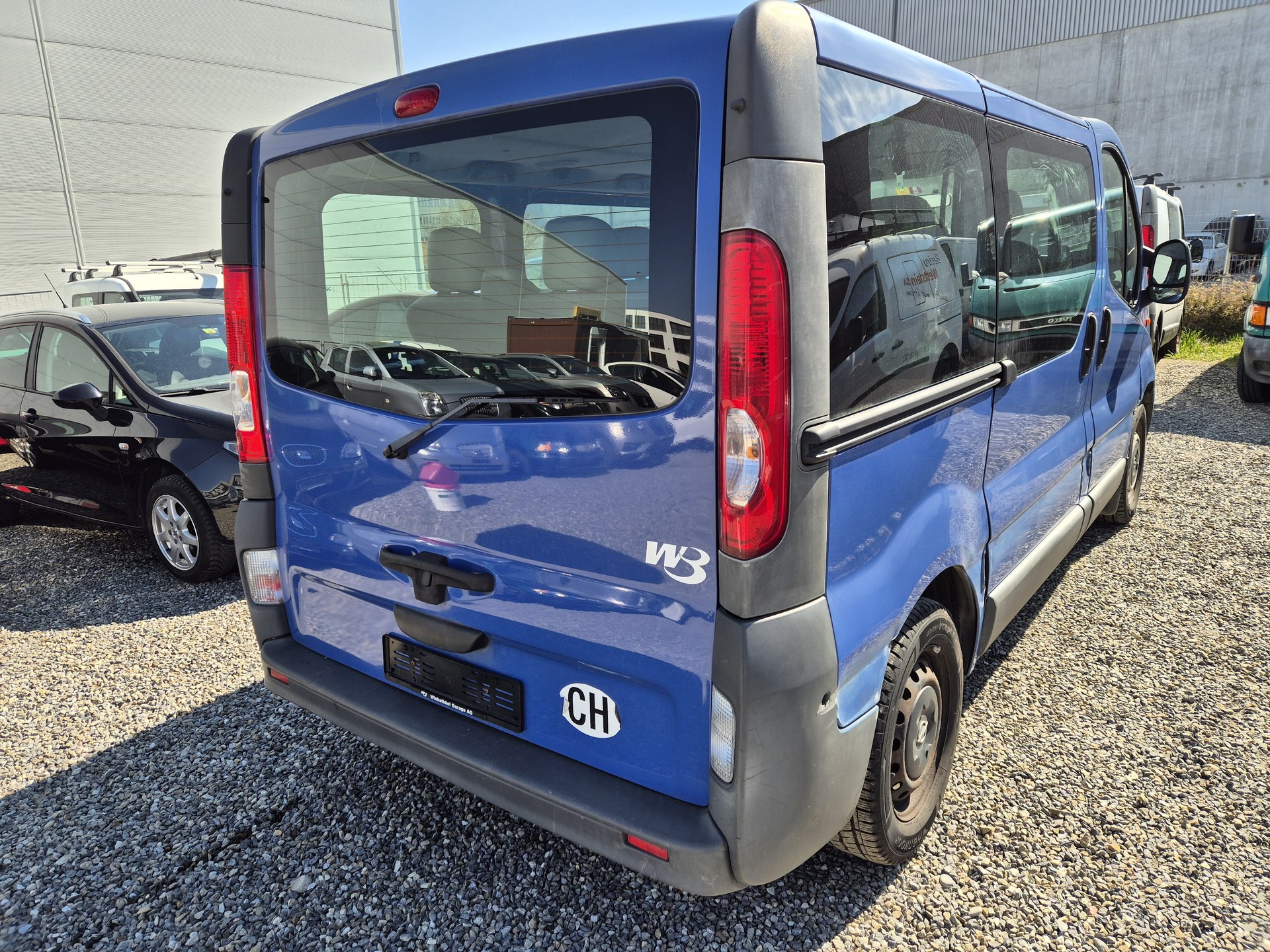 OPEL Vivaro Life 2.5CDTI 2.7t L1H1-image-5