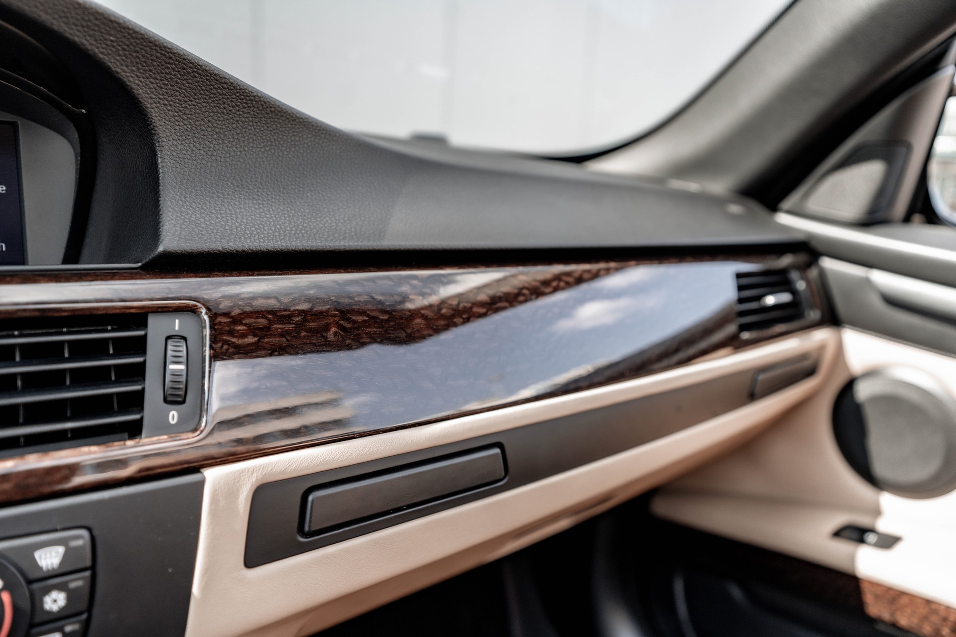 BMW M3 Cabriolet DSG * HARTGE Sportabgasanlage * traumhafte Farbkombination * ab MFK *-image-24