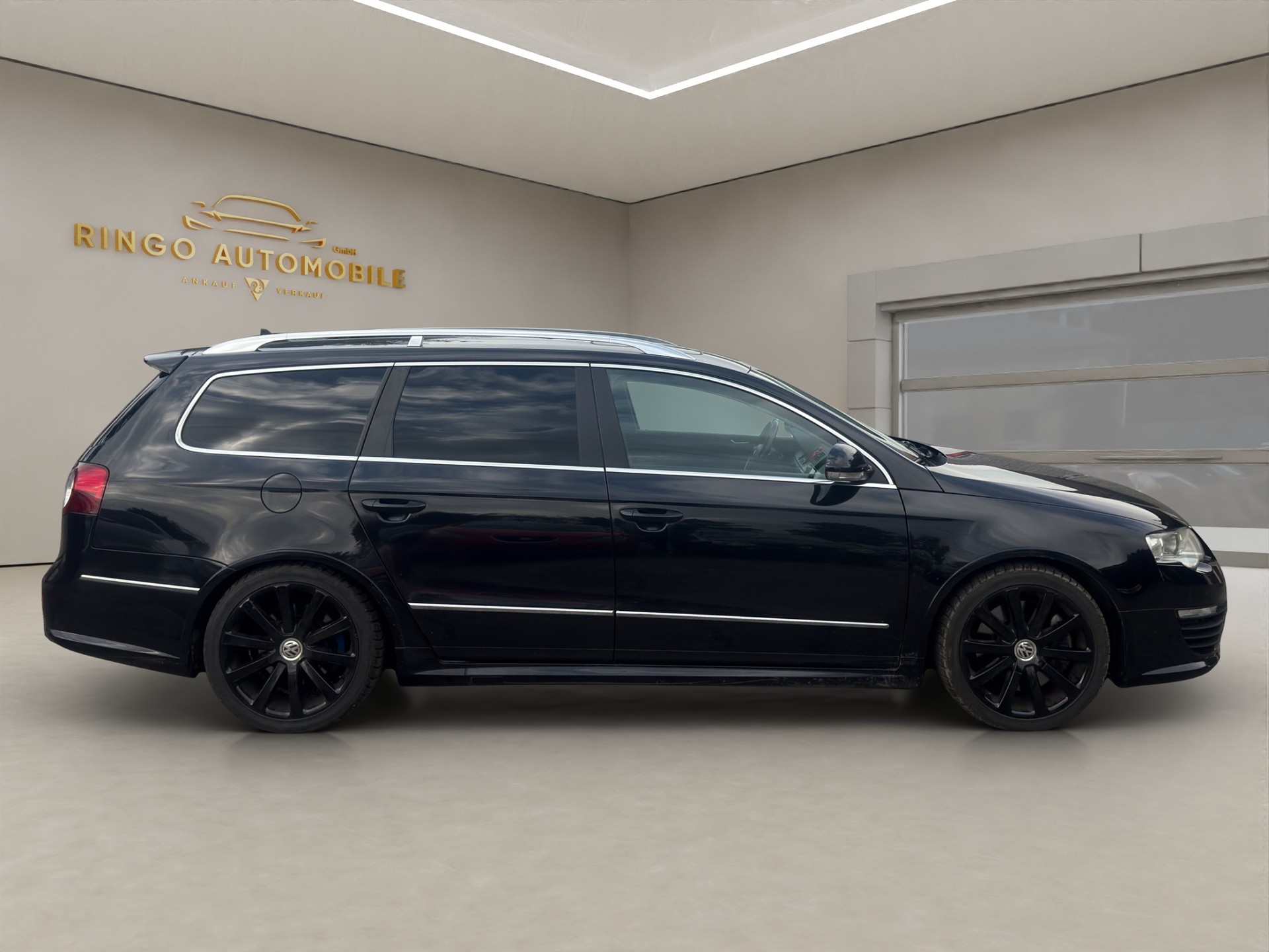 VW Passat Variant R36 4Motion-image-7