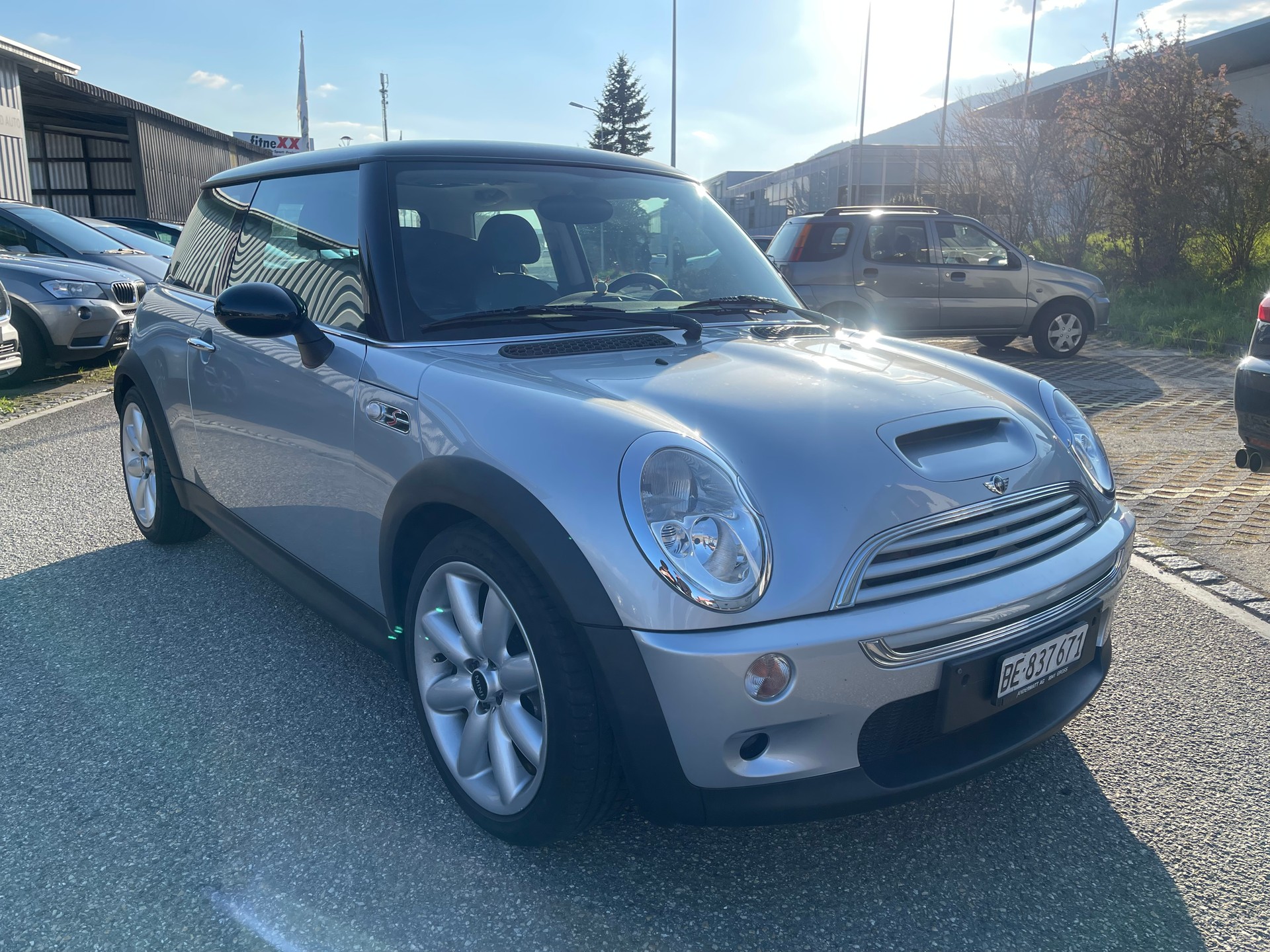 MINI Mini Cooper S-image-2