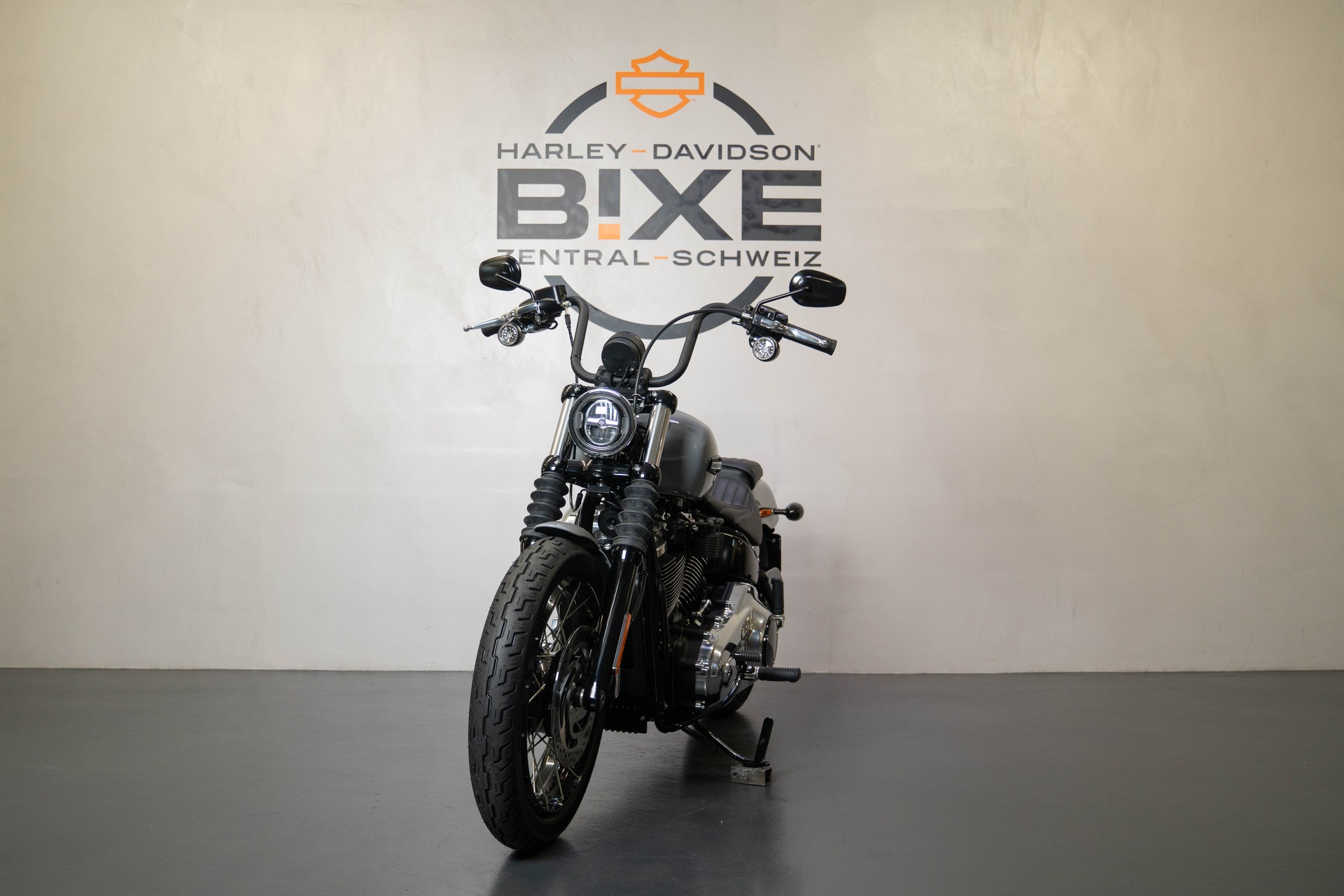 HARLEY-DAVIDSON FXBB Street Bob 117-showroom-element-2