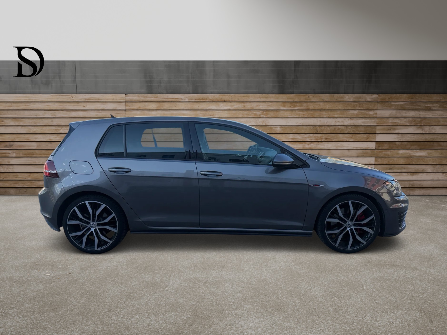 VW Golf 2.0 TSI GTI Performance DSG-image-2