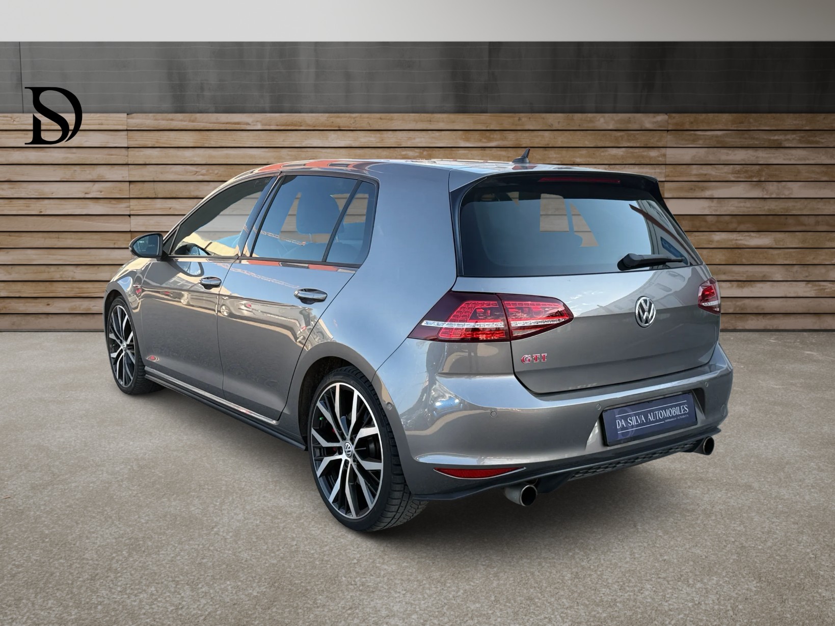 VW Golf 2.0 TSI GTI Performance DSG-image-5