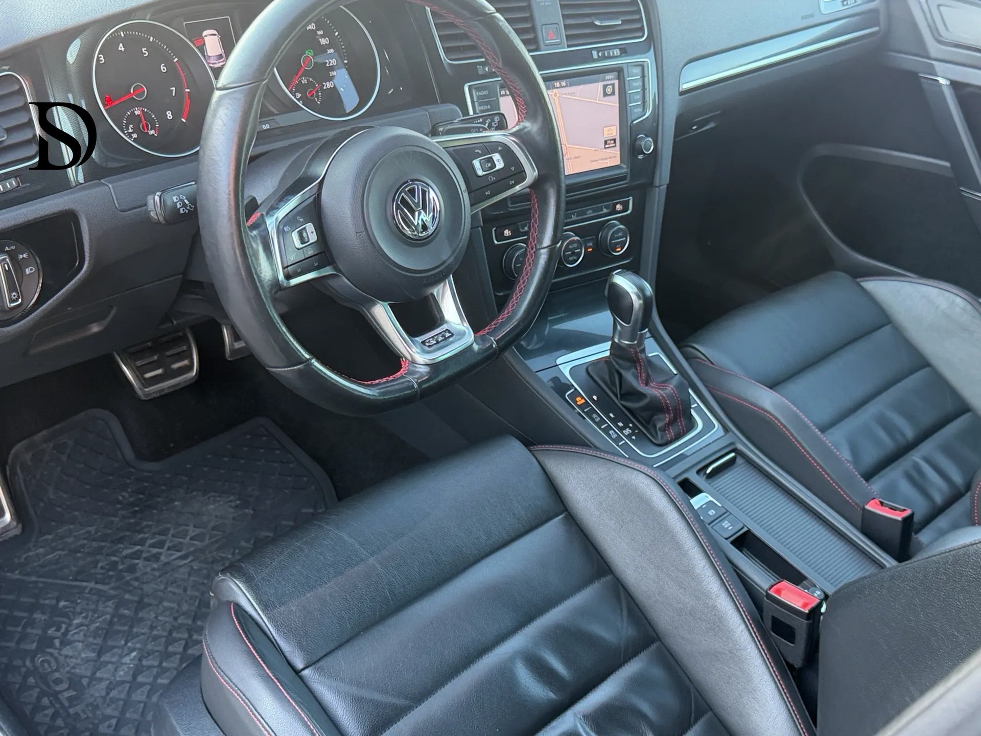 VW Golf 2.0 TSI GTI Performance DSG-image-8