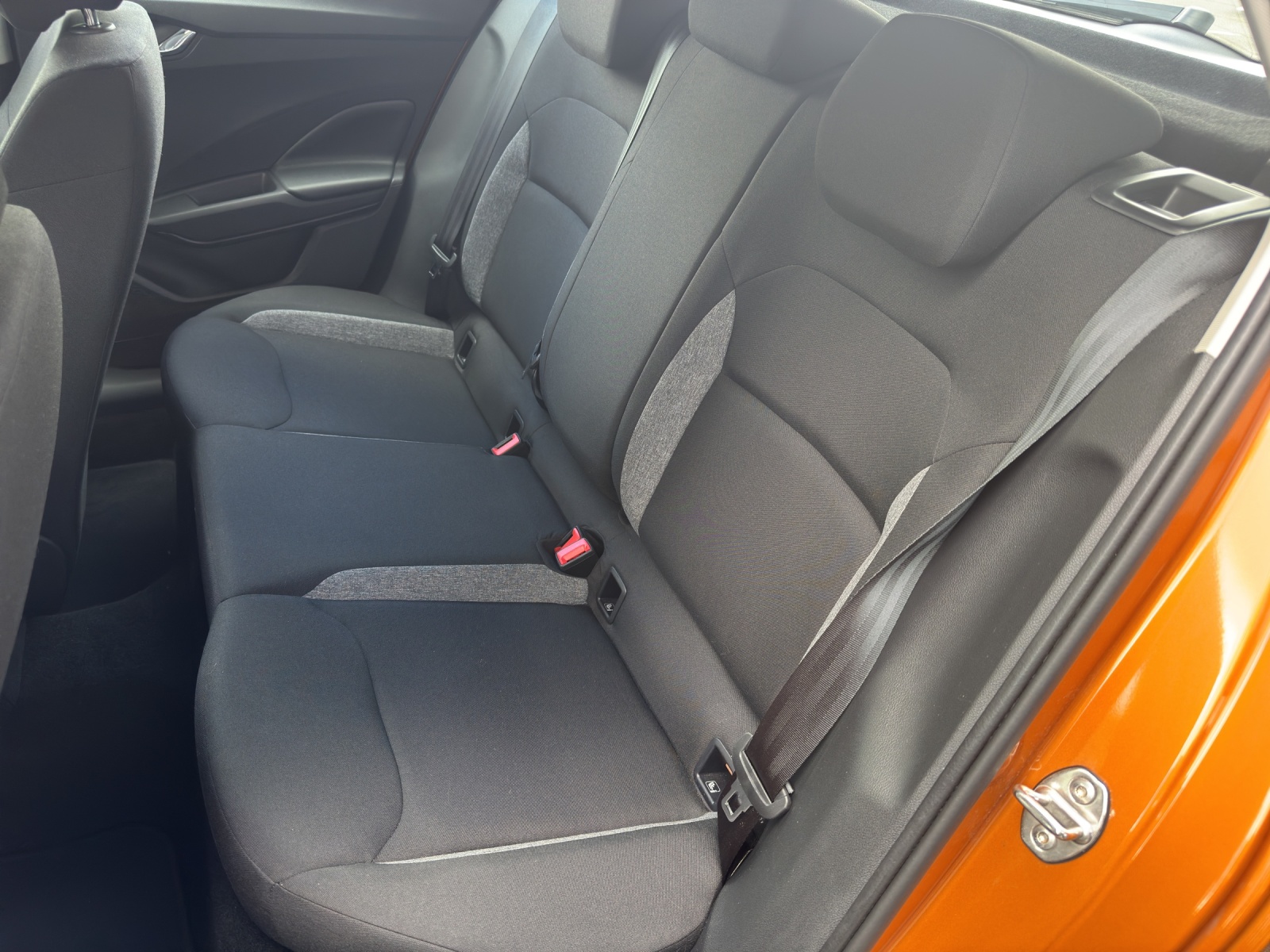 SKODA Fabia 1.0 MPI Essence-image-10