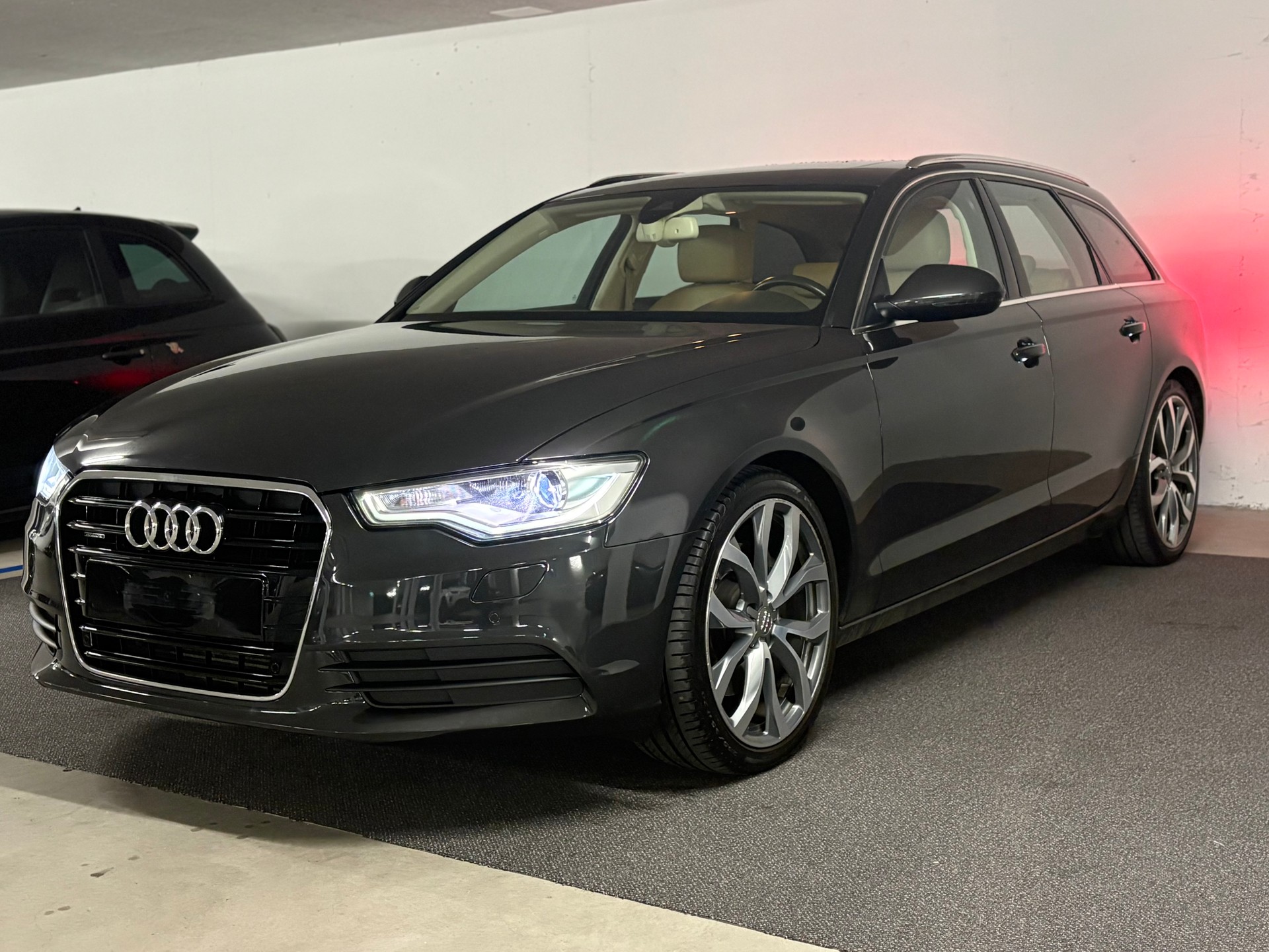 AUDI A6 Avant 3.0 TDI V6 quattro S-tronic Frisch ab MFK und aus 1. Hand