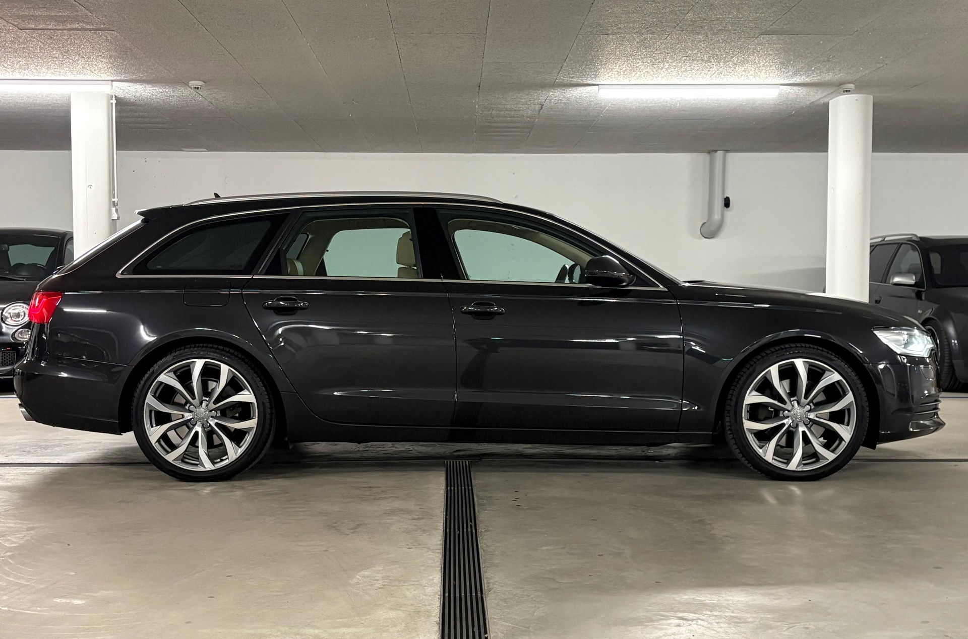 AUDI A6 Avant 3.0 TDI V6 quattro S-tronic Frisch ab MFK und aus 1. Hand-image-3
