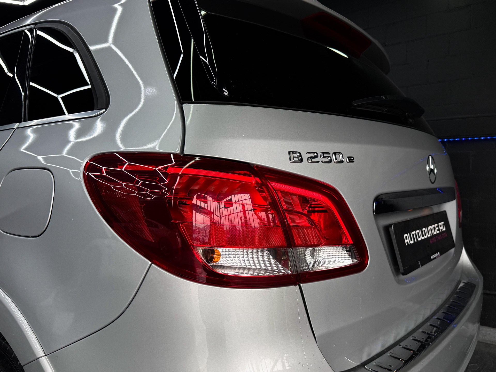 MERCEDES-BENZ B Electric Drive Urban-image-7