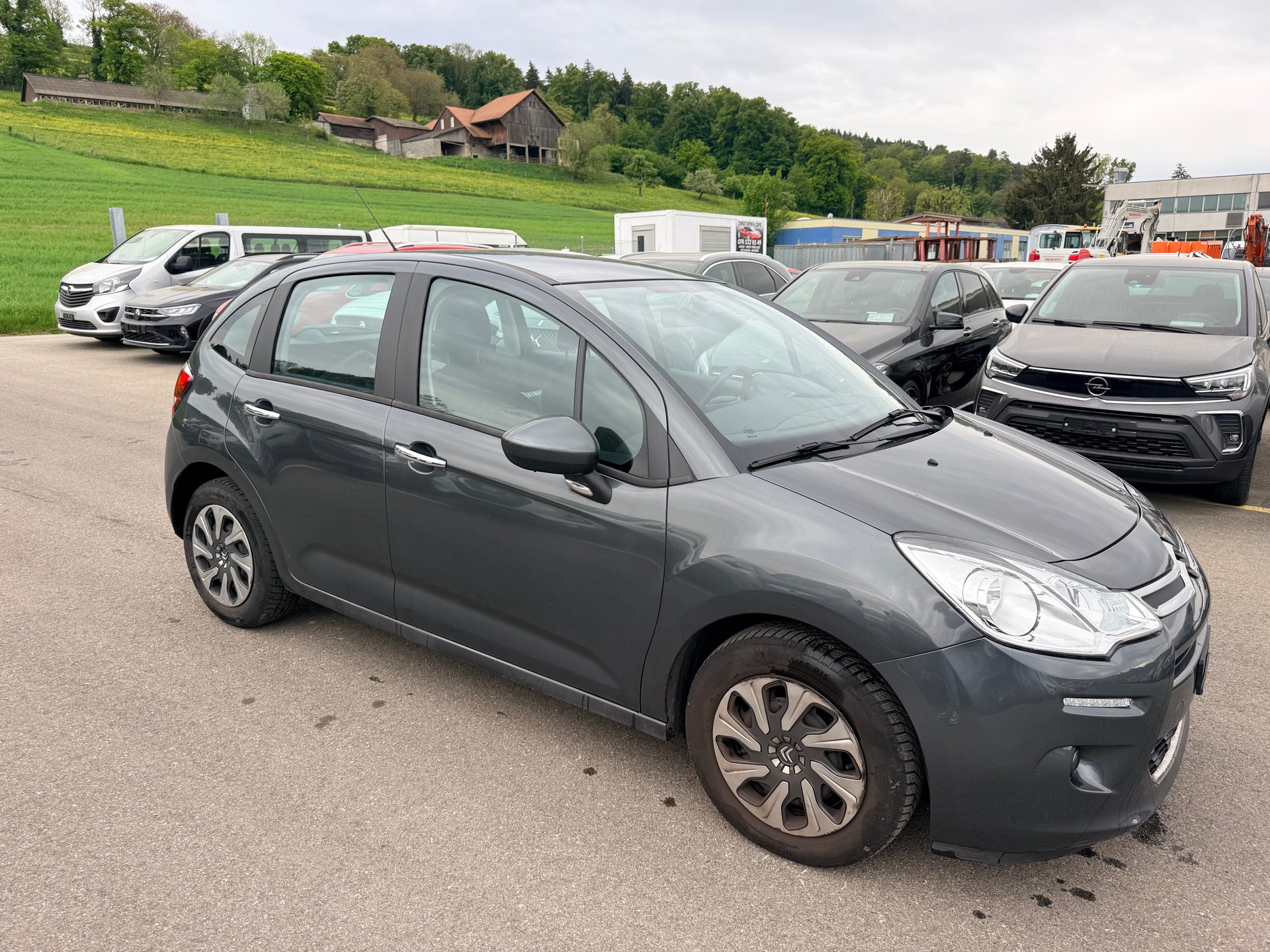 CITROEN C3 1.2i Attraction-image-5