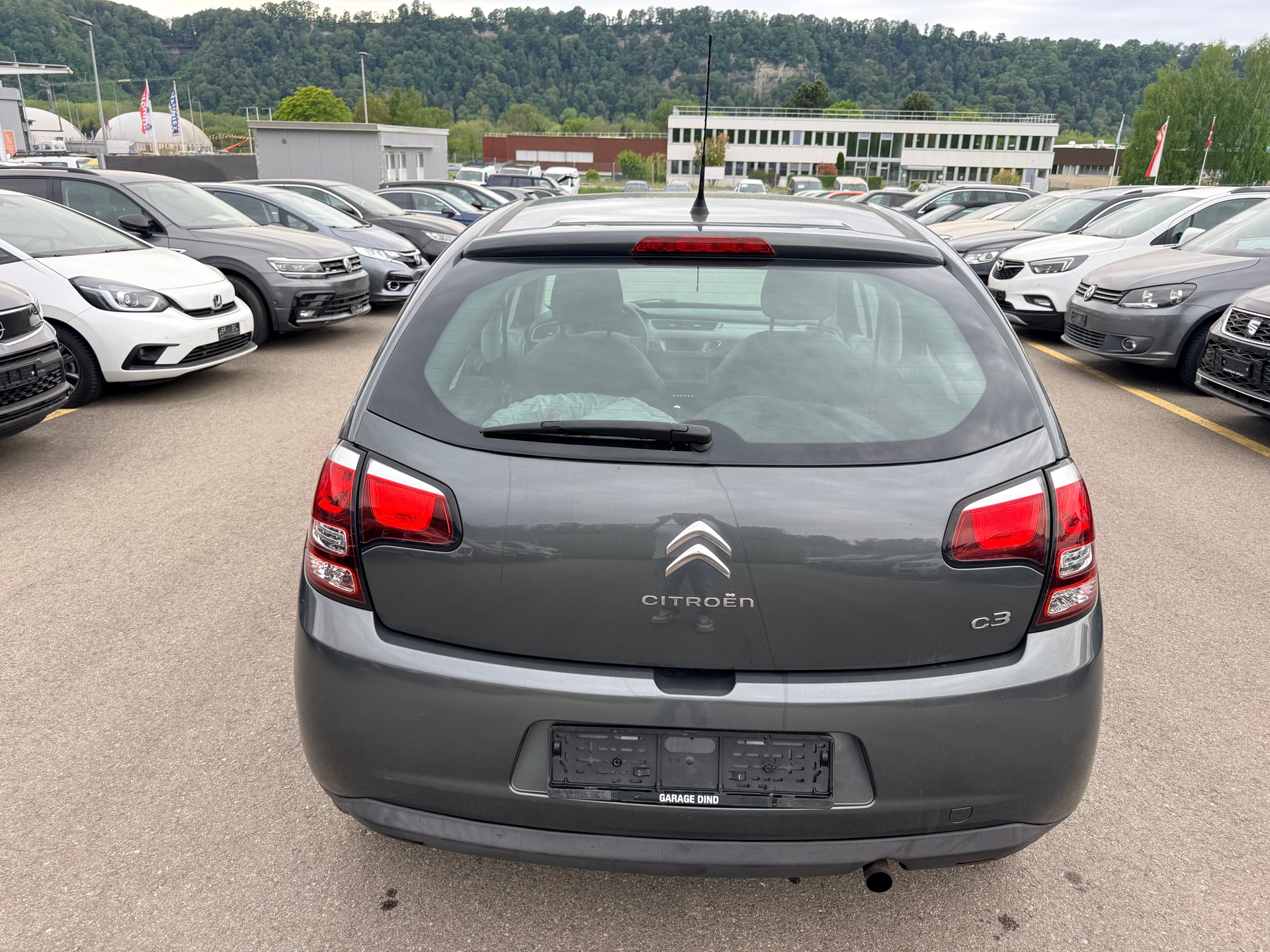 CITROEN C3 1.2i Attraction-image-10