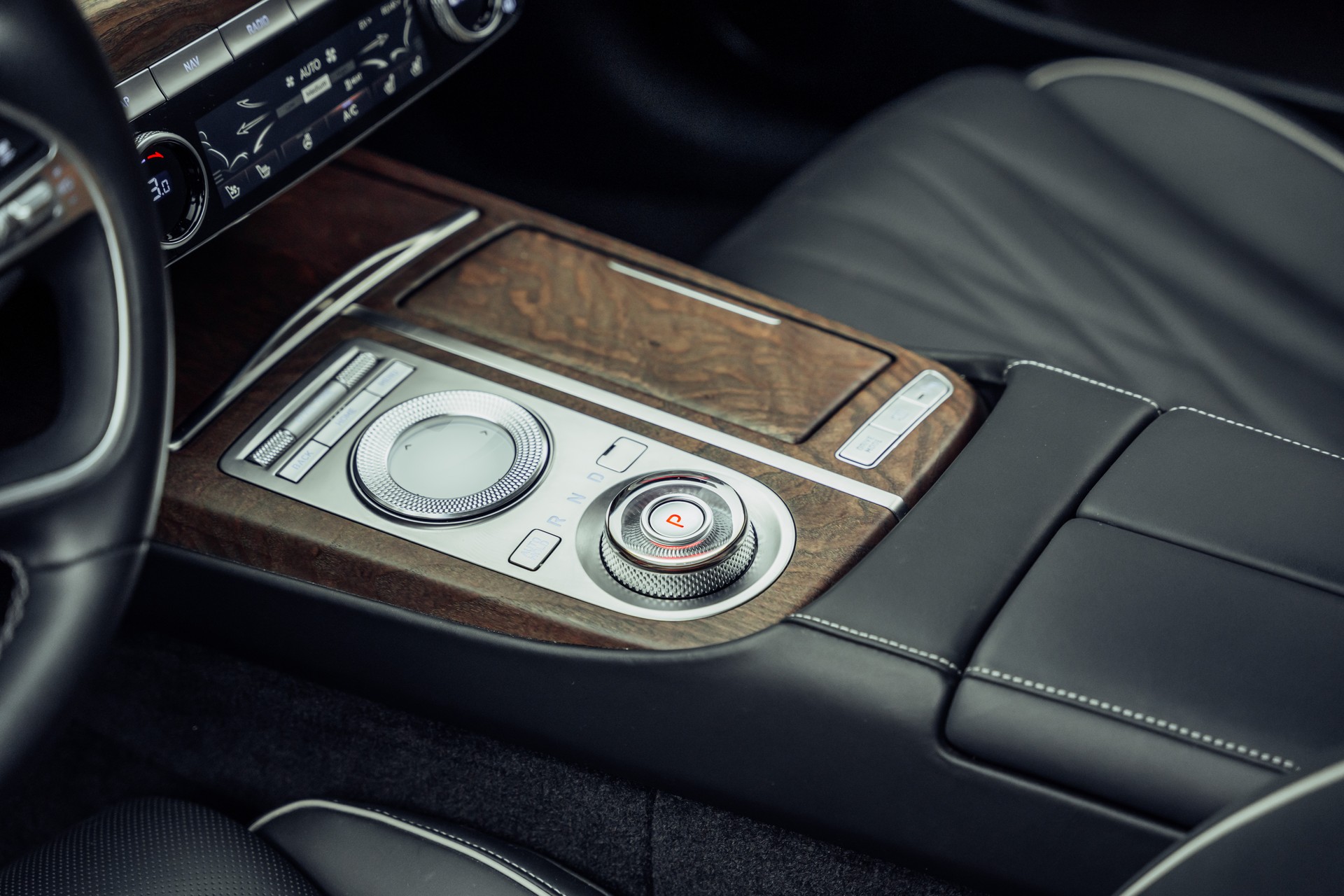 GENESIS G80 Electrificed Luxury 87,2kWh AWD-image-11