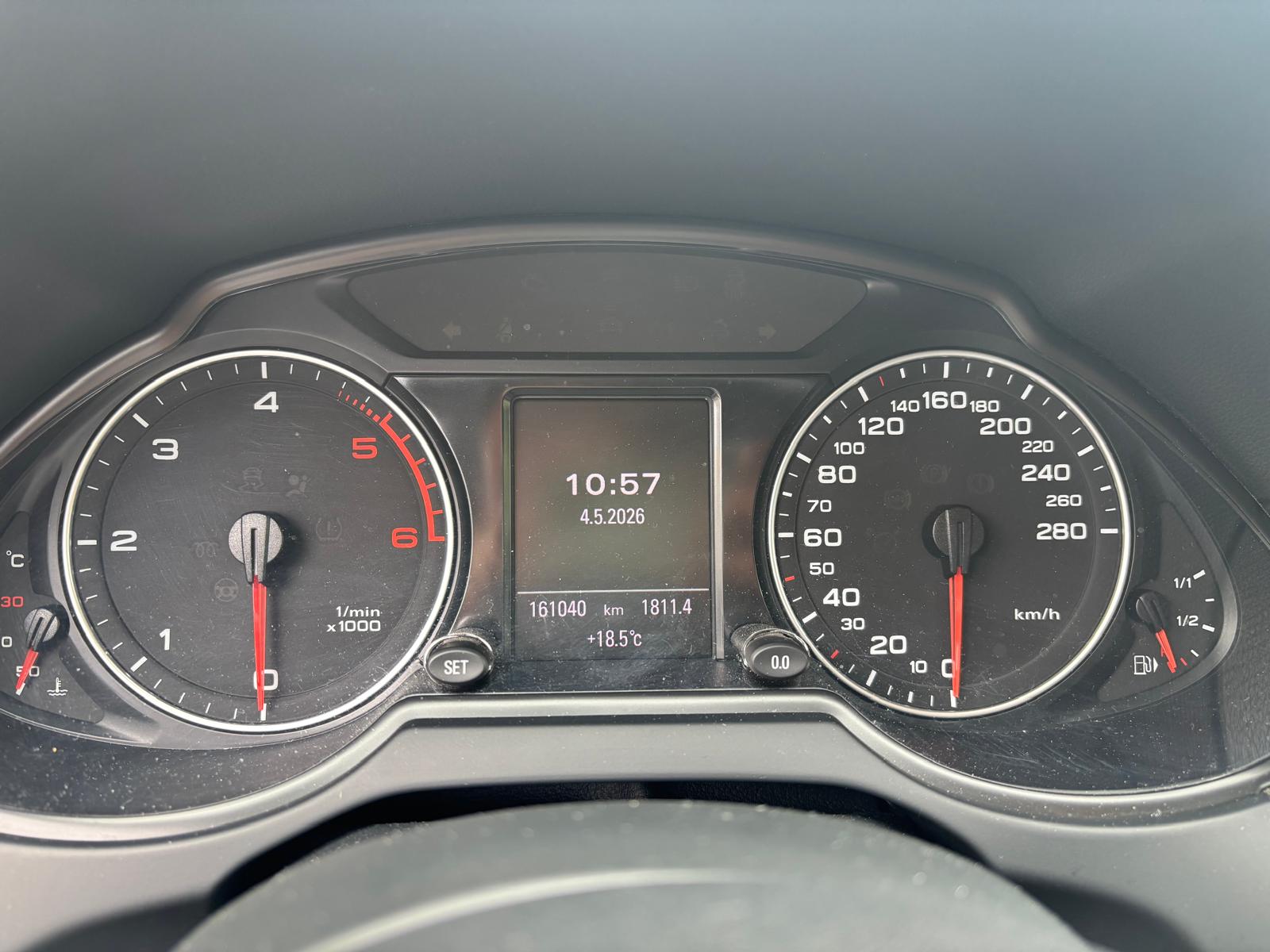 AUDI Q5 2.0 TDI quattro S-tronic-image-12