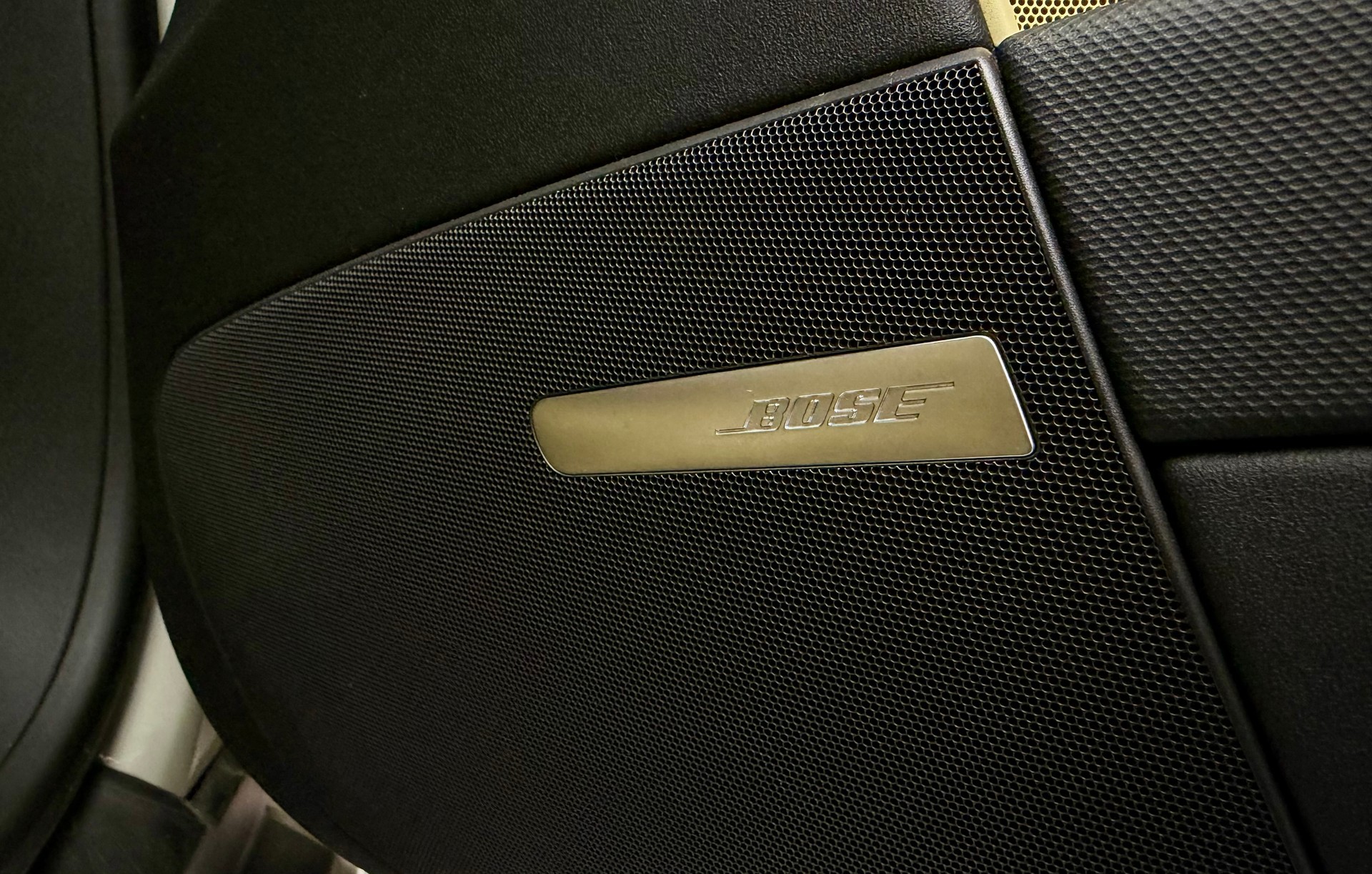 AUDI TT Coupé 2.0 TFSI quattro S-tronic-image-8