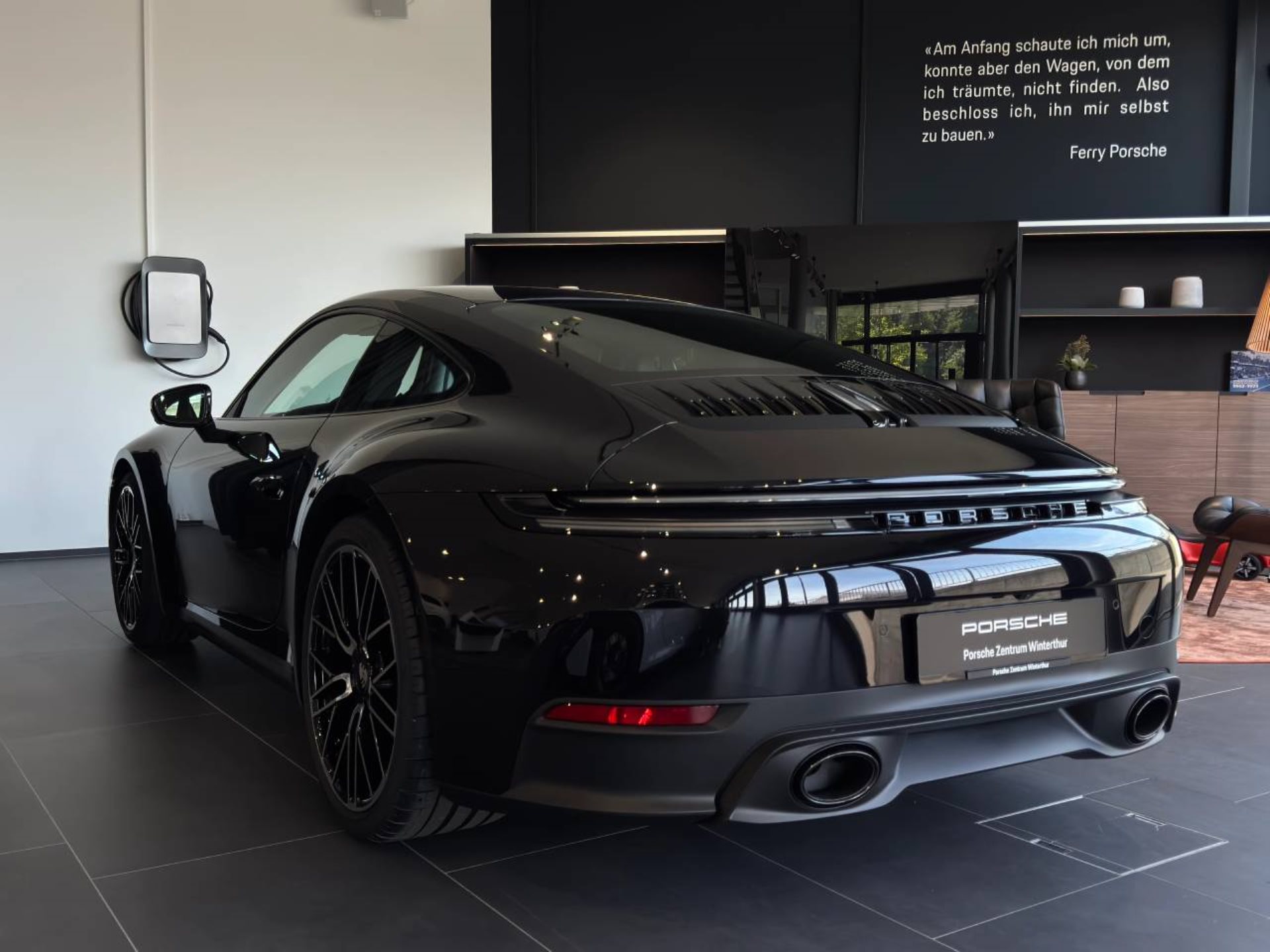 PORSCHE 911 Carrera-showroom-element-2