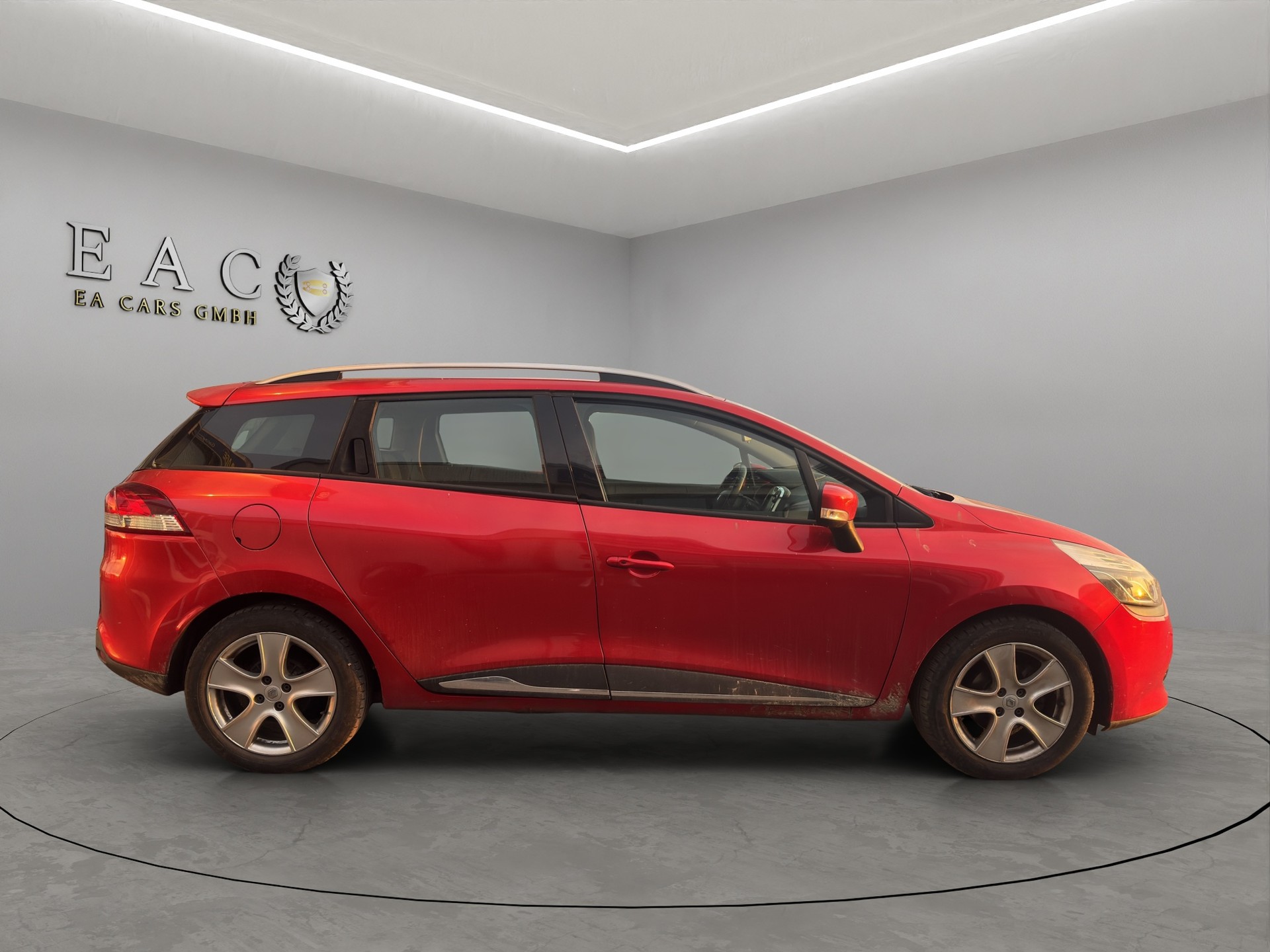 RENAULT Clio Grandtour 0.9 12V Swiss Edition-image-4