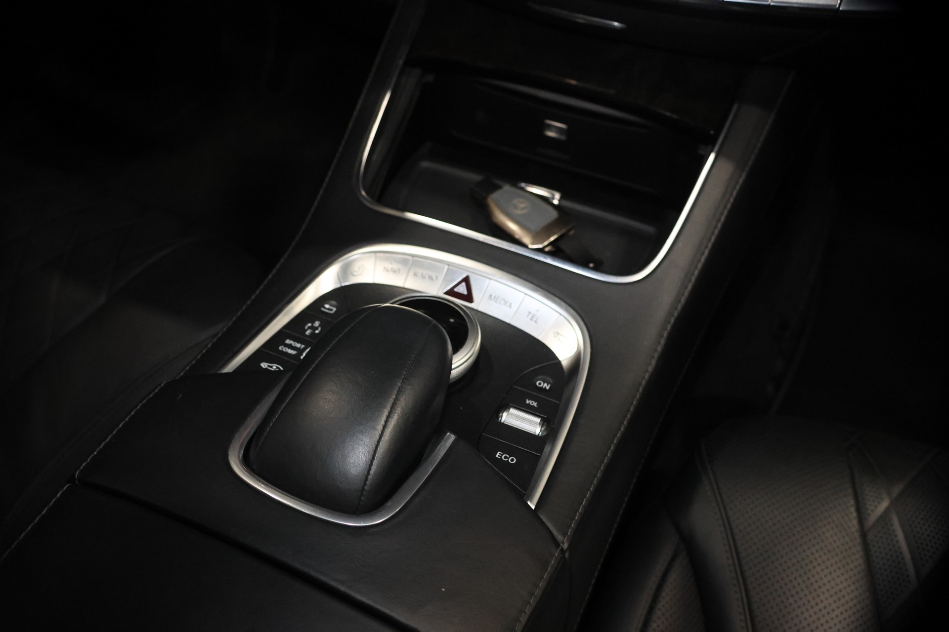 MERCEDES-BENZ S 500 V8 4matic lang S63-UMBAU-image-14