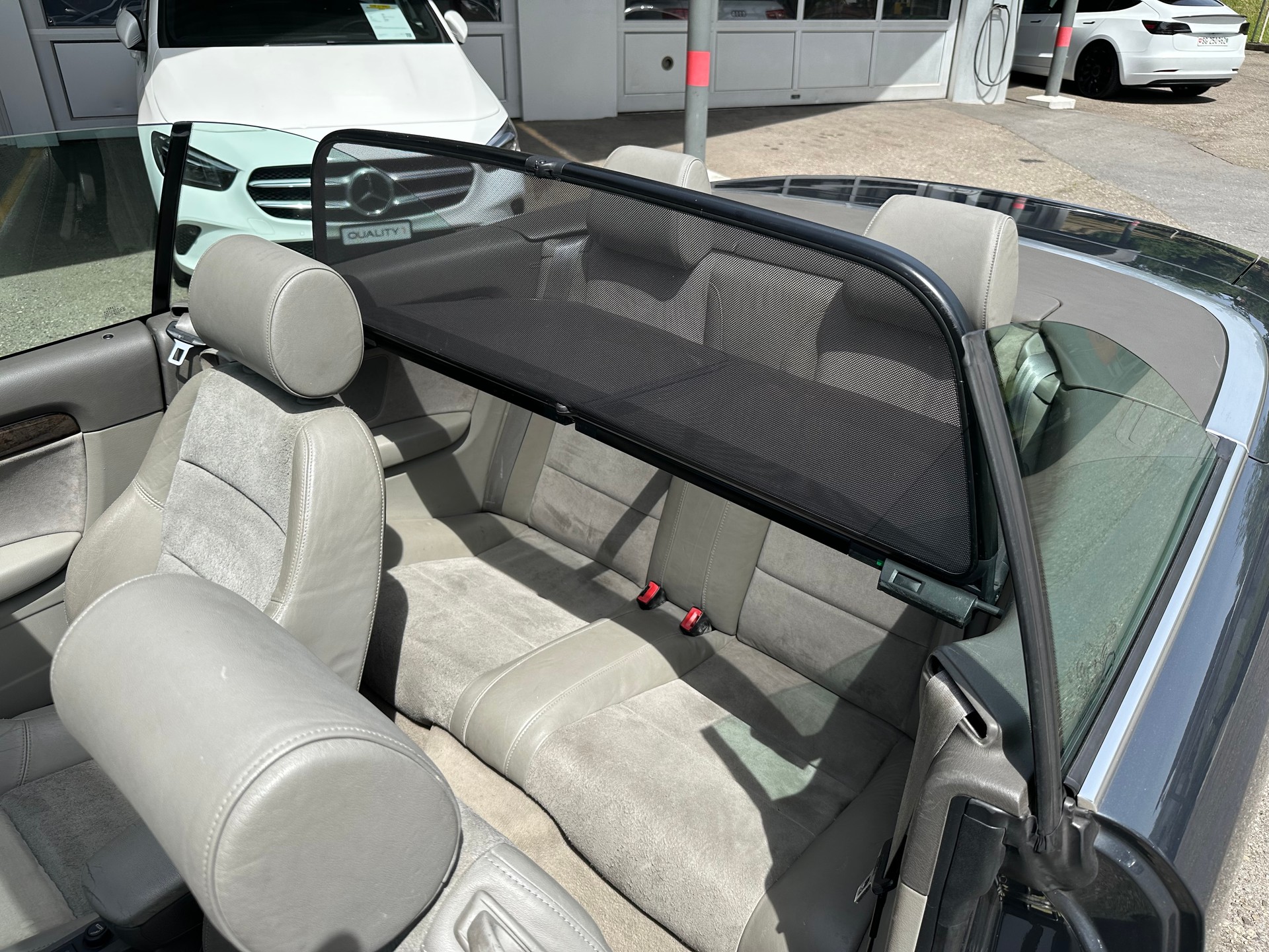 AUDI A4 Cabriolet 3.0 V6-image-7