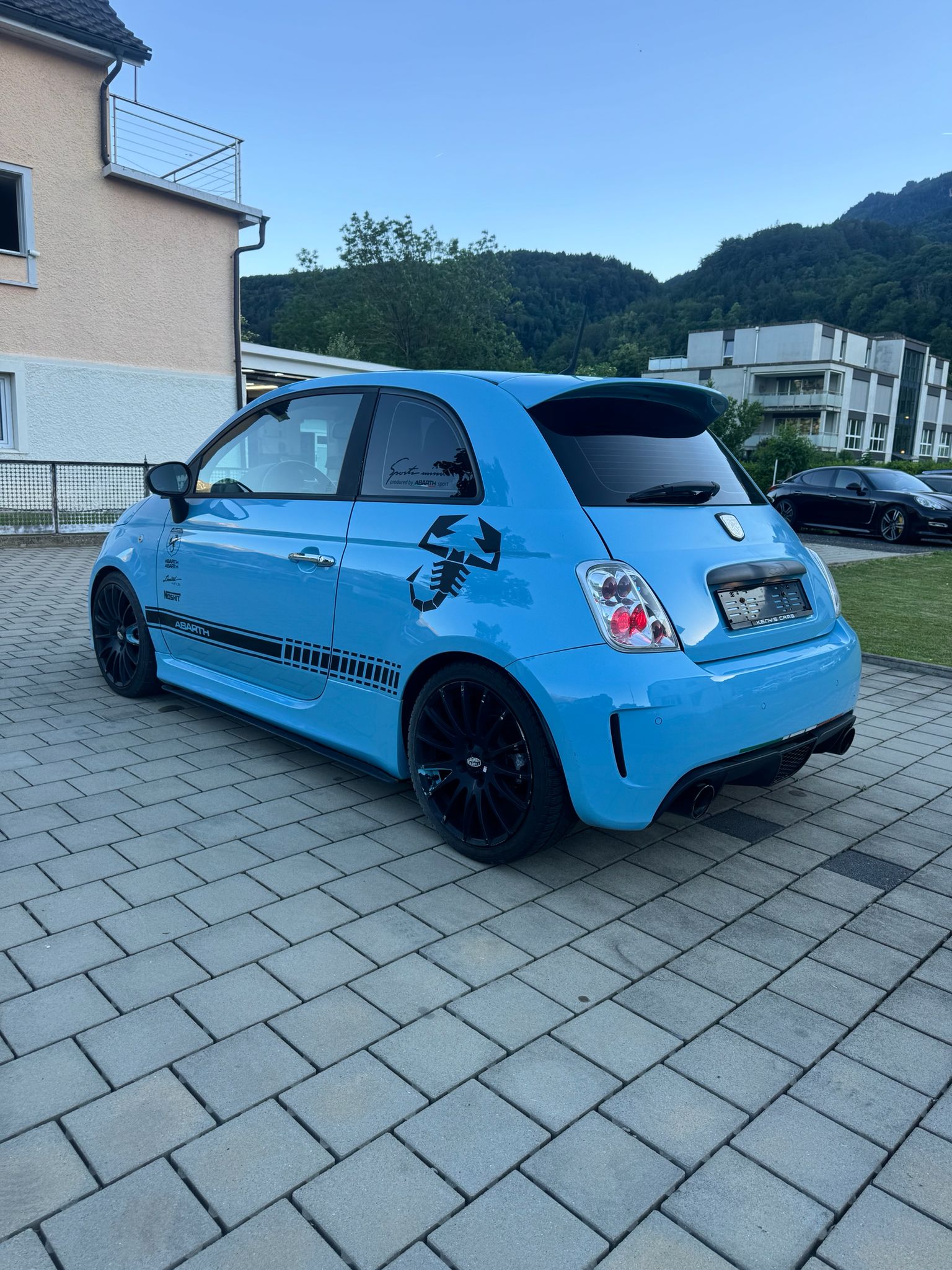 FIAT 500 1.4 16V Turbo Abarth Dualogic-image-4