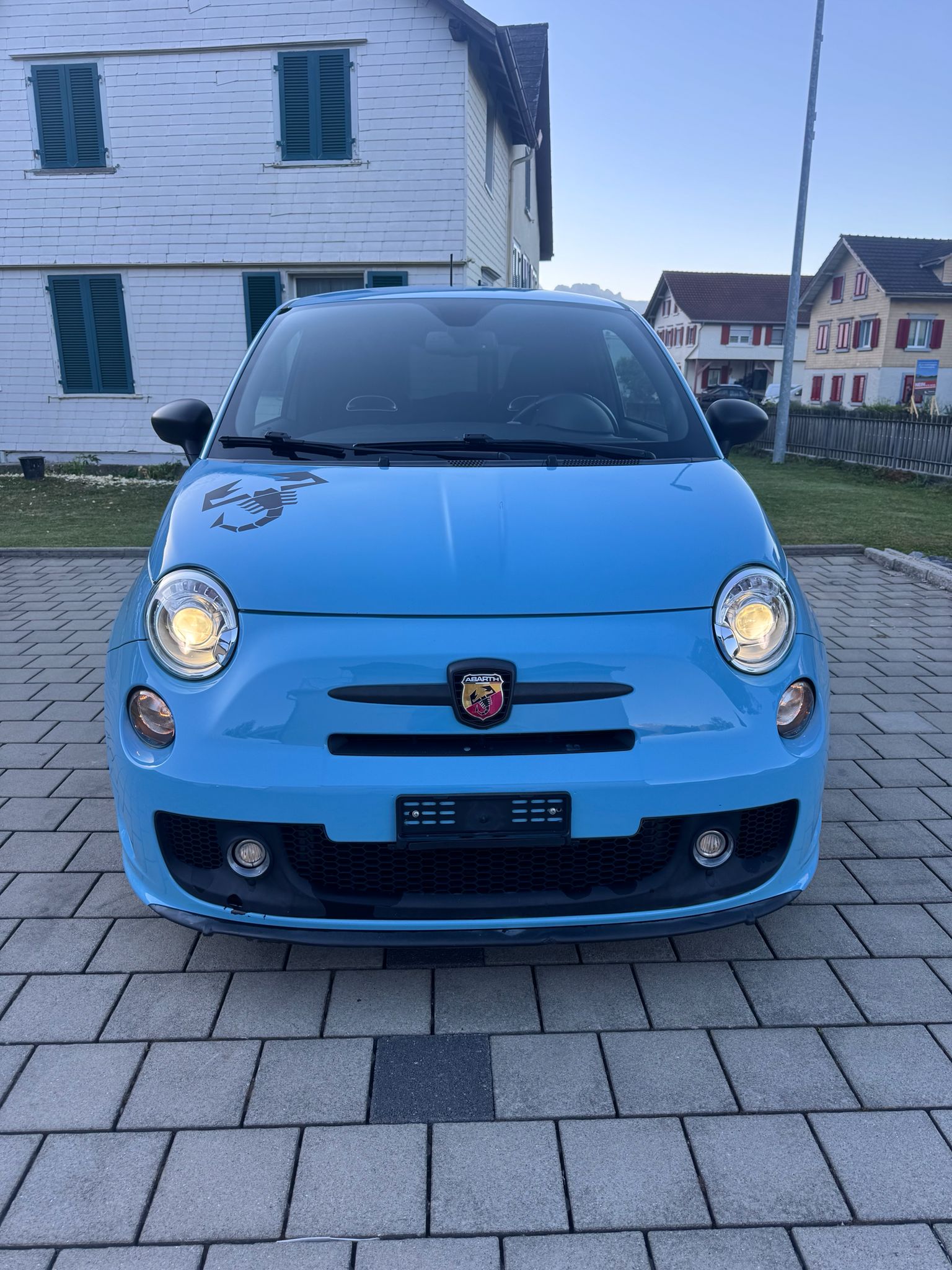 FIAT 500 1.4 16V Turbo Abarth Dualogic-image-1