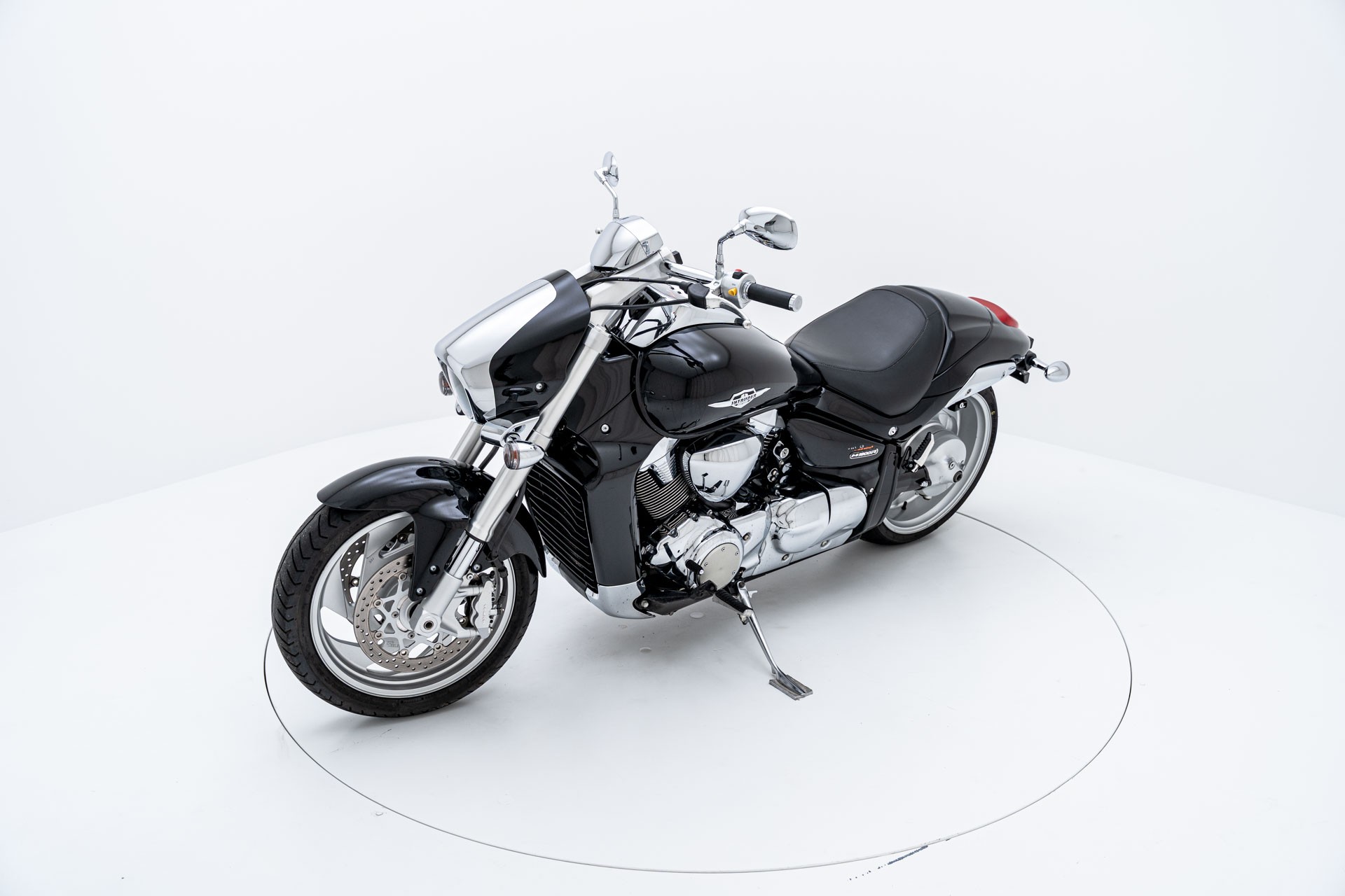 SUZUKI M 1800 R K6-showroom-element-2