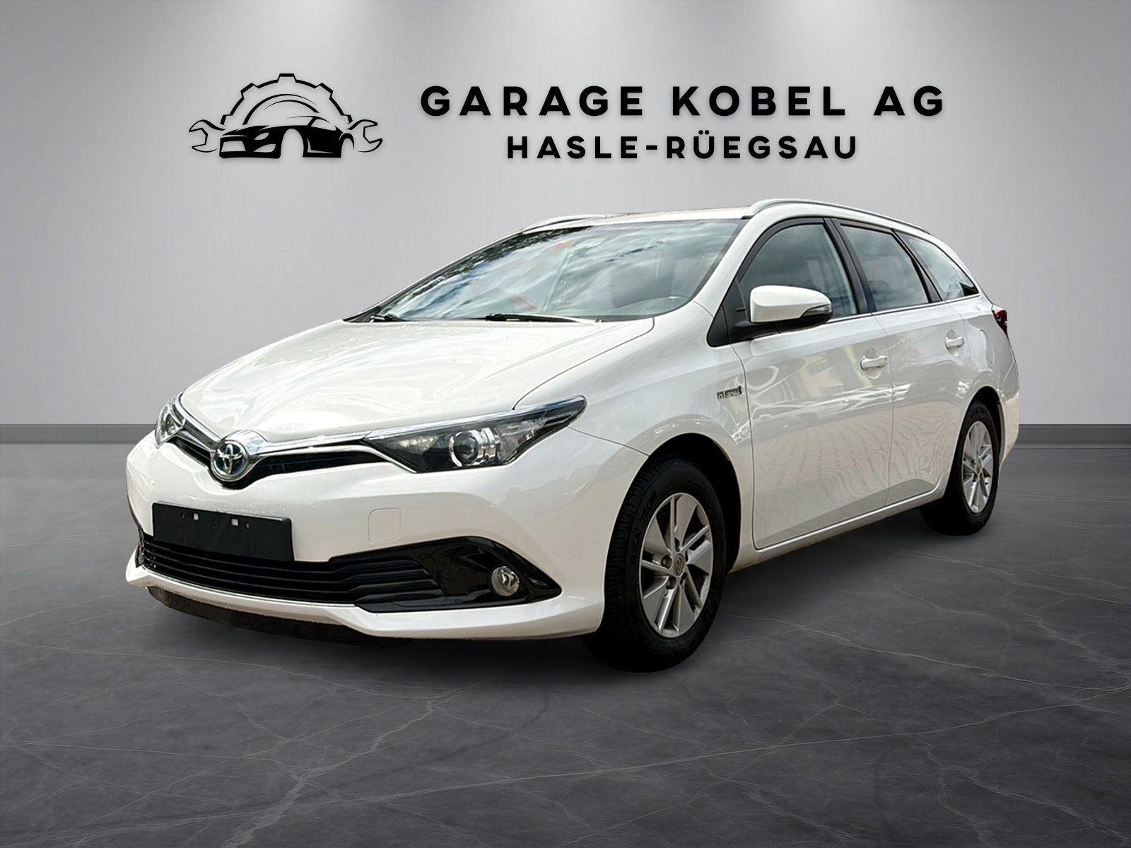 TOYOTA Auris Touring Sports 1.8 HSD Luna e-CVT