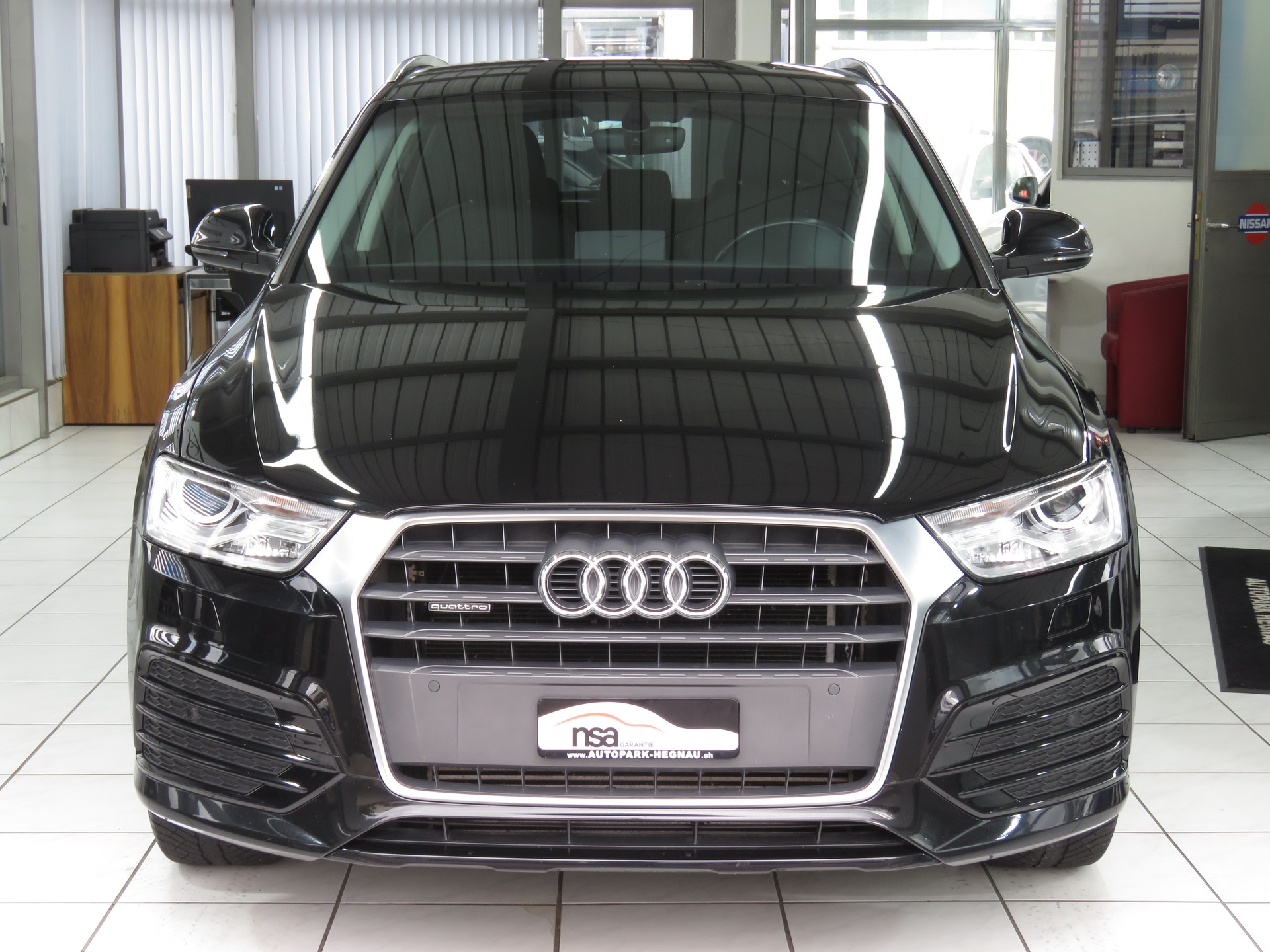 AUDI Q3 2.0 TFSI Sport Quattro S-tronic (Automat)-image-1