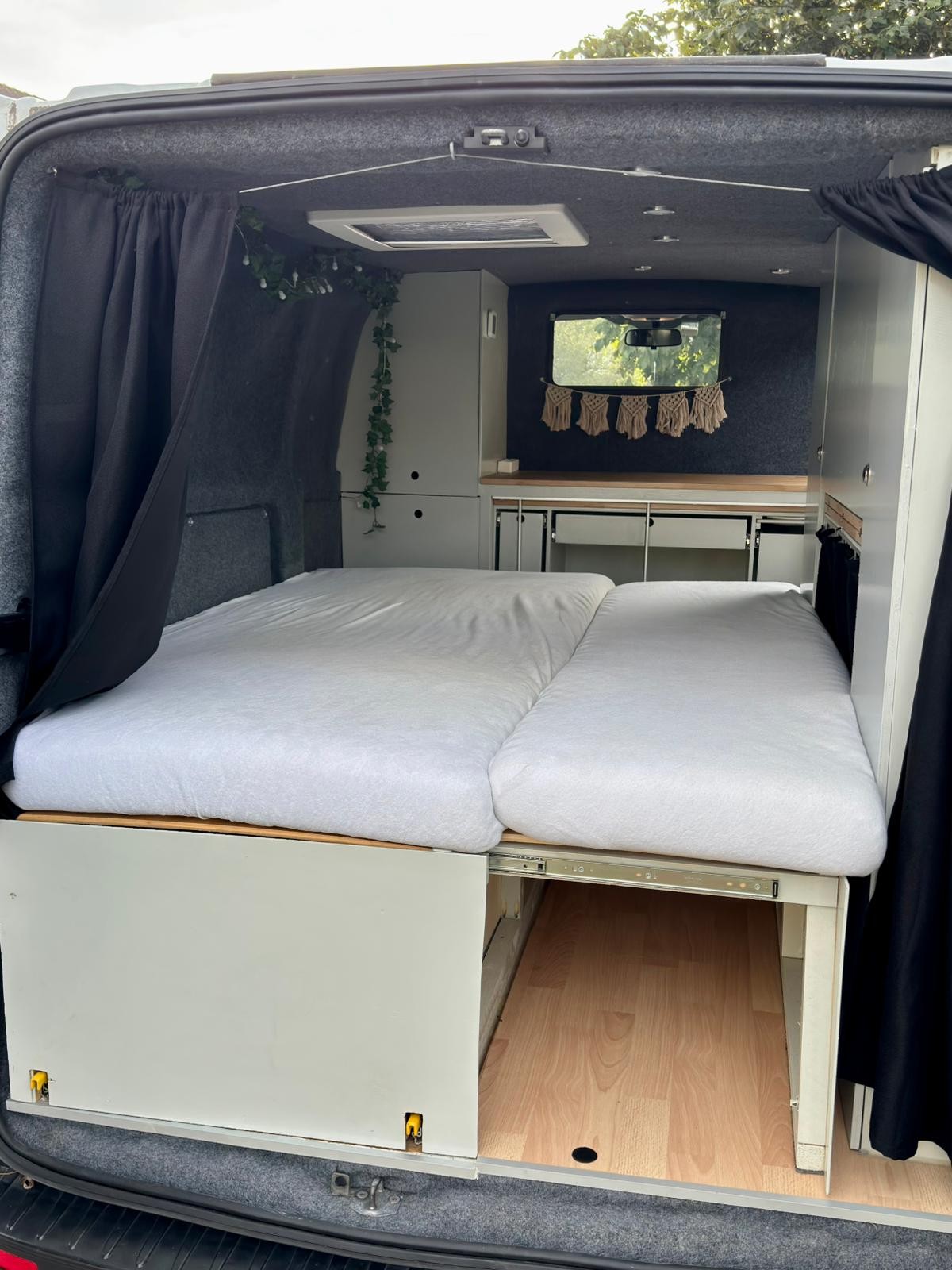 FORD TRANSIT CUSTOM L2H1-image-3