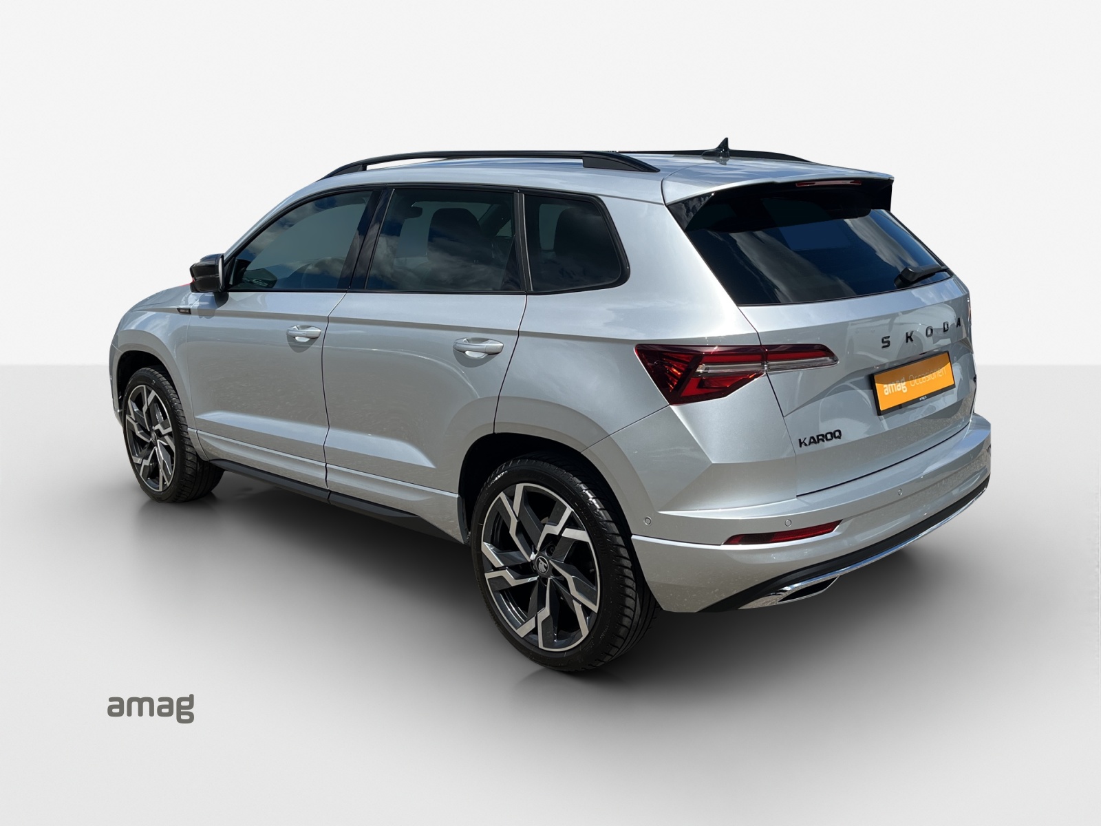 SKODA Karoq 2.0 TSI SportLine 4x4 DSG-image-2