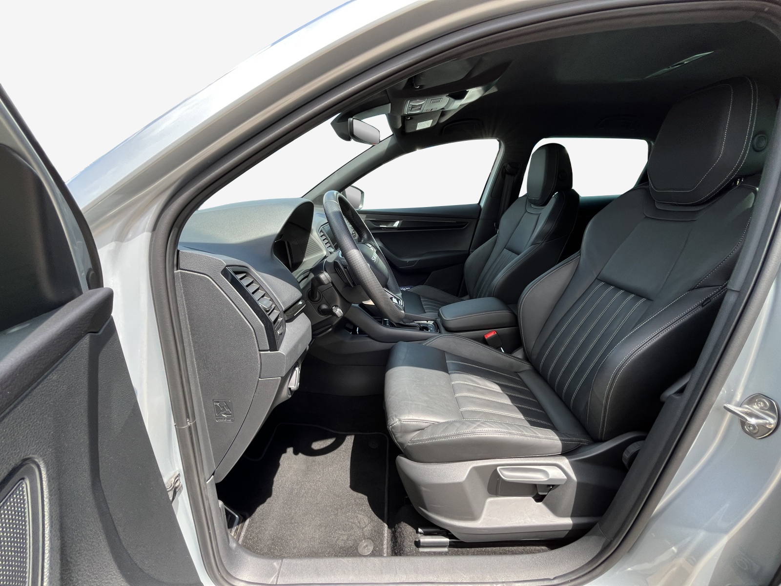 SKODA Karoq 2.0 TSI SportLine 4x4 DSG-image-7