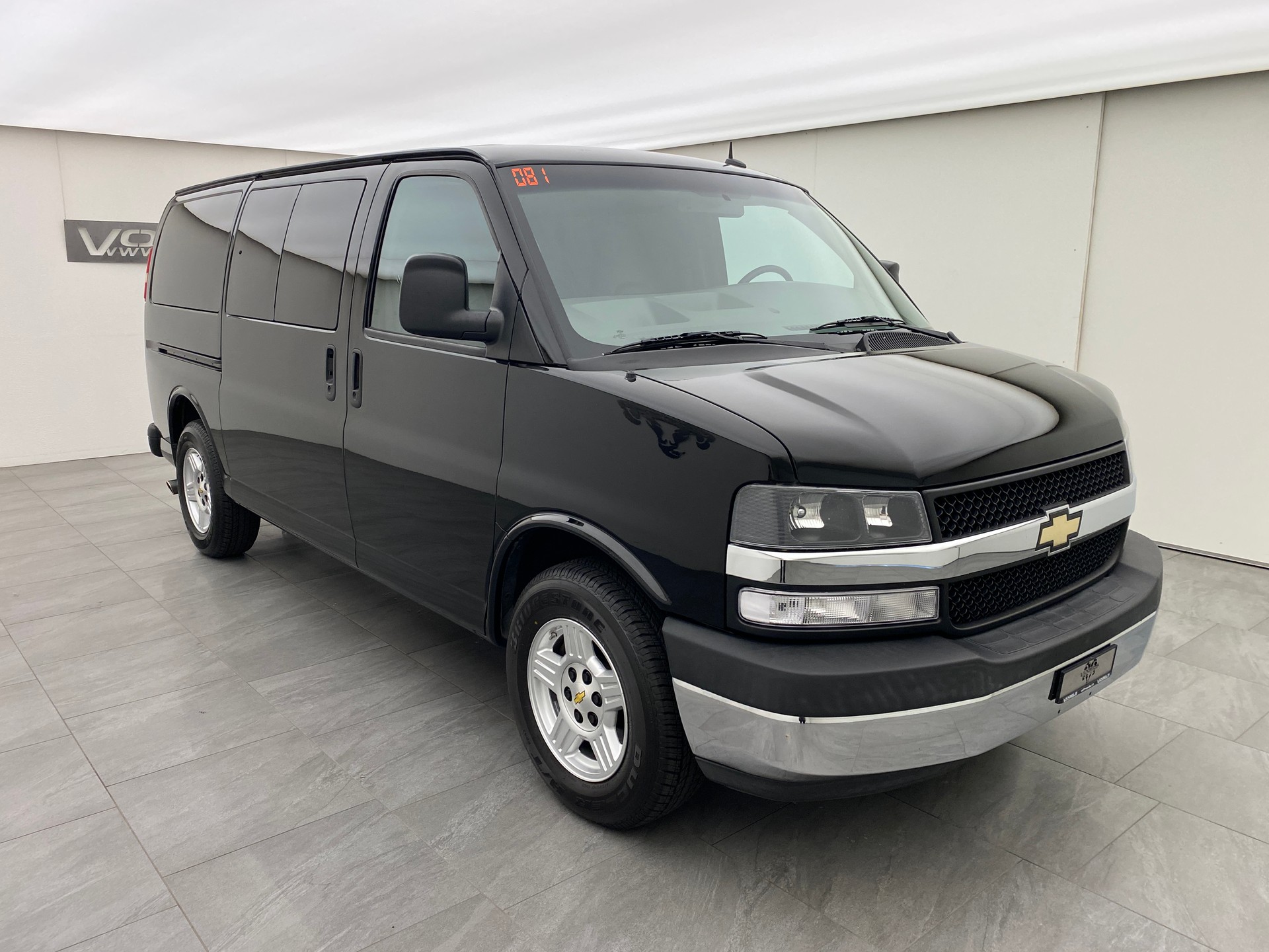 CHEVROLET Express 5.3 AWD-image-2