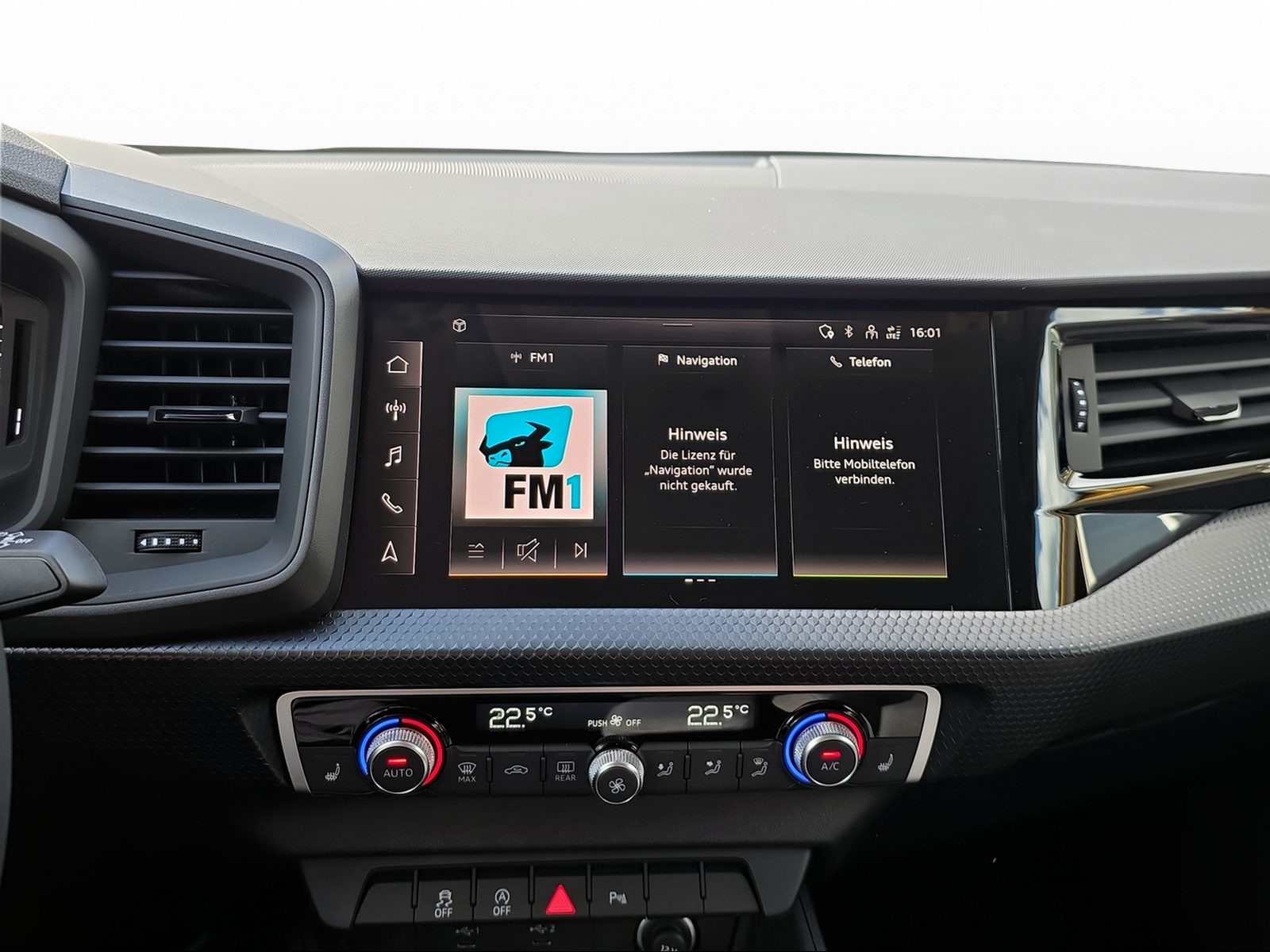 AUDI A1 Sportback 30 TFSI Attraction S-tronic-image-8
