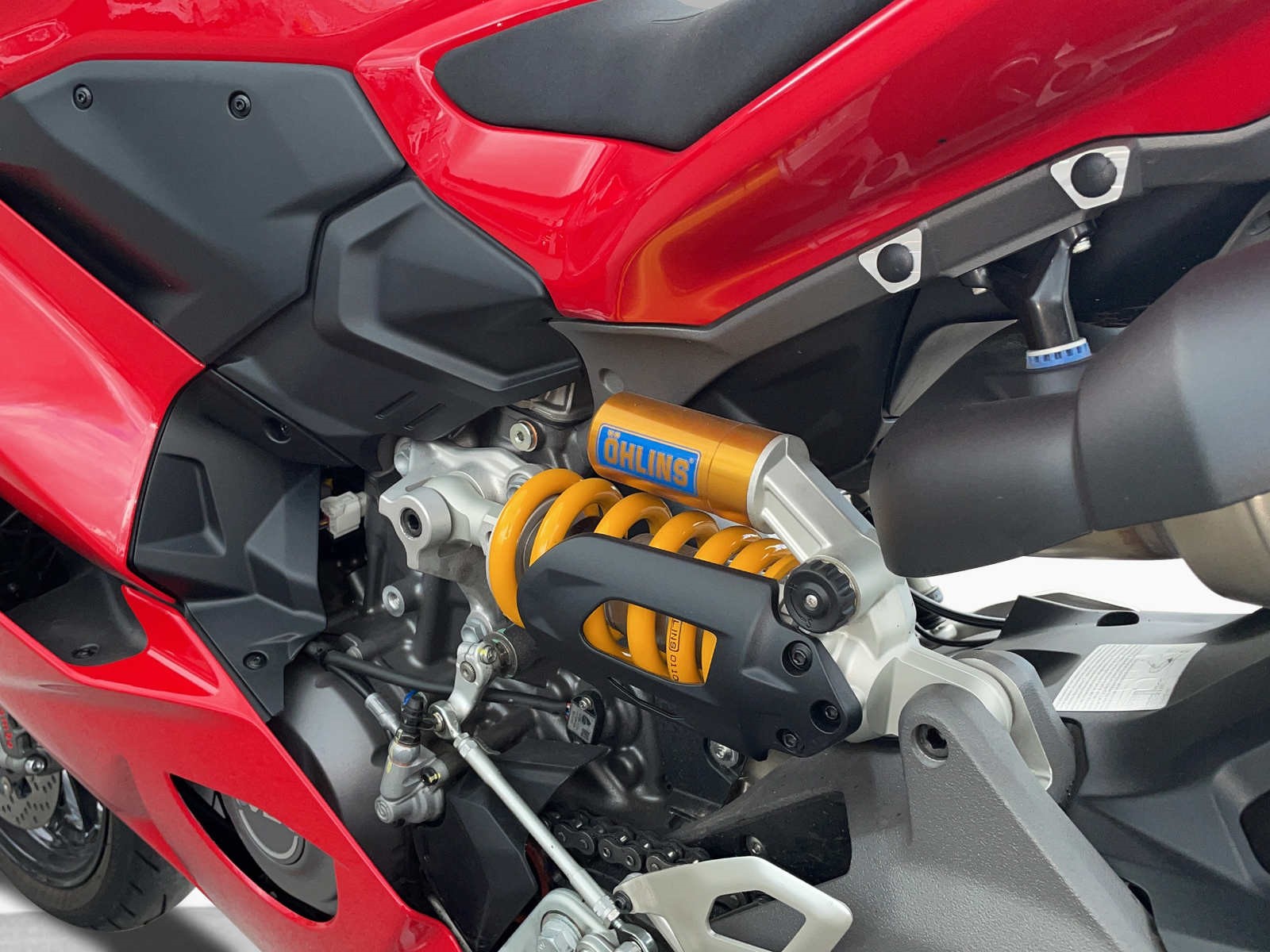 DUCATI 890 Superb. Panigale V2 S 35kW ABS-image-8