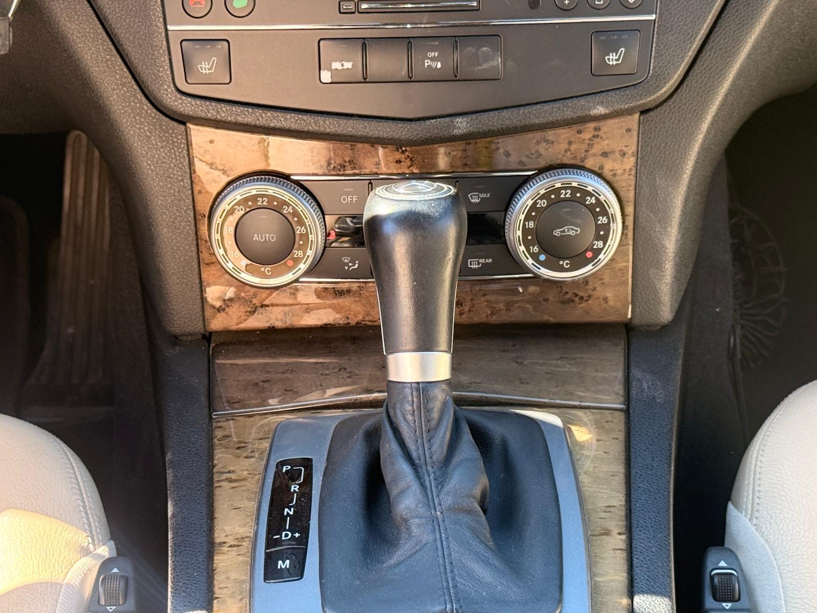 MERCEDES-BENZ C 200 Kompressor Avantgarde Automatic-image-22