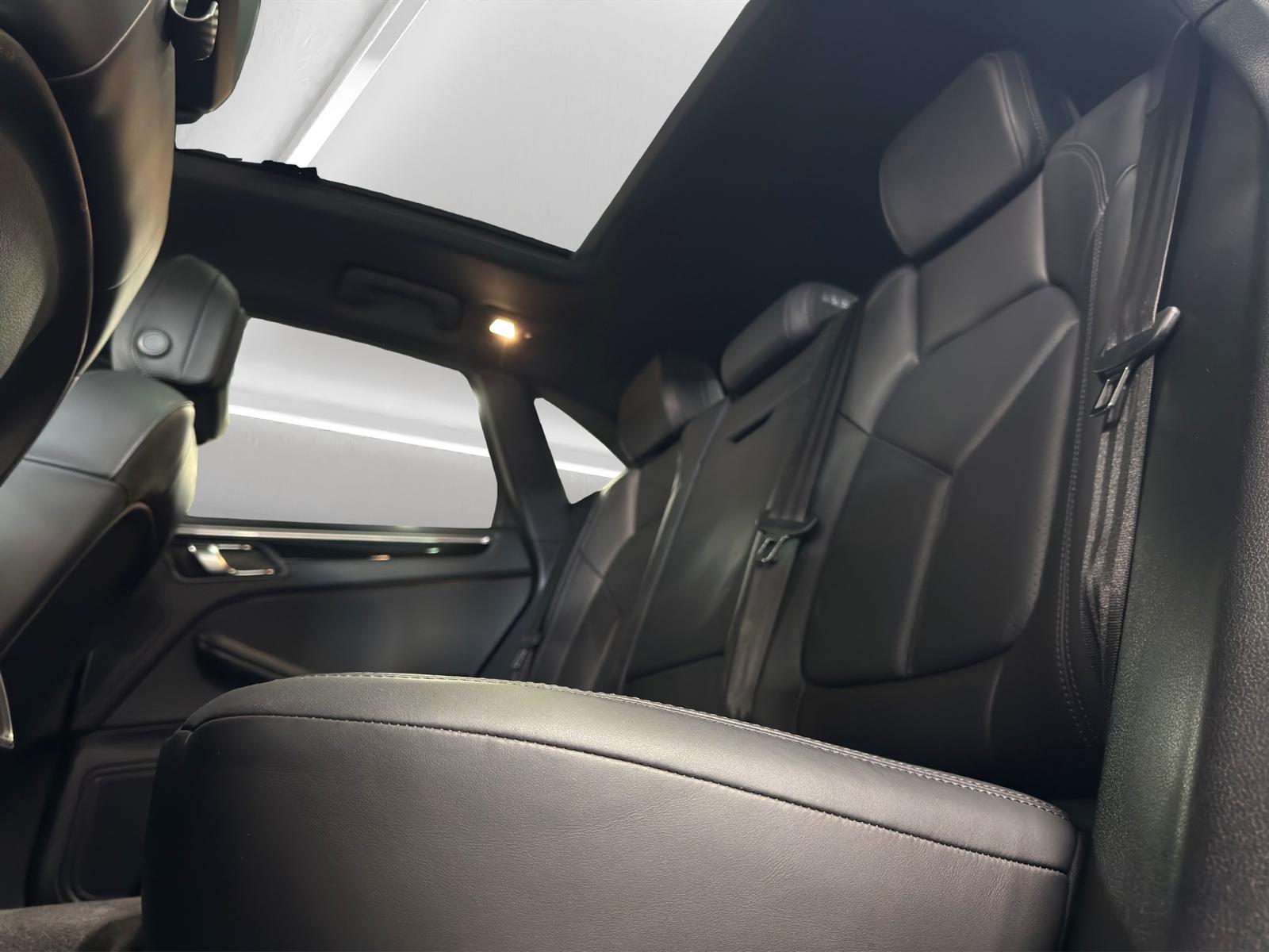 PORSCHE Macan S PDK-image-12