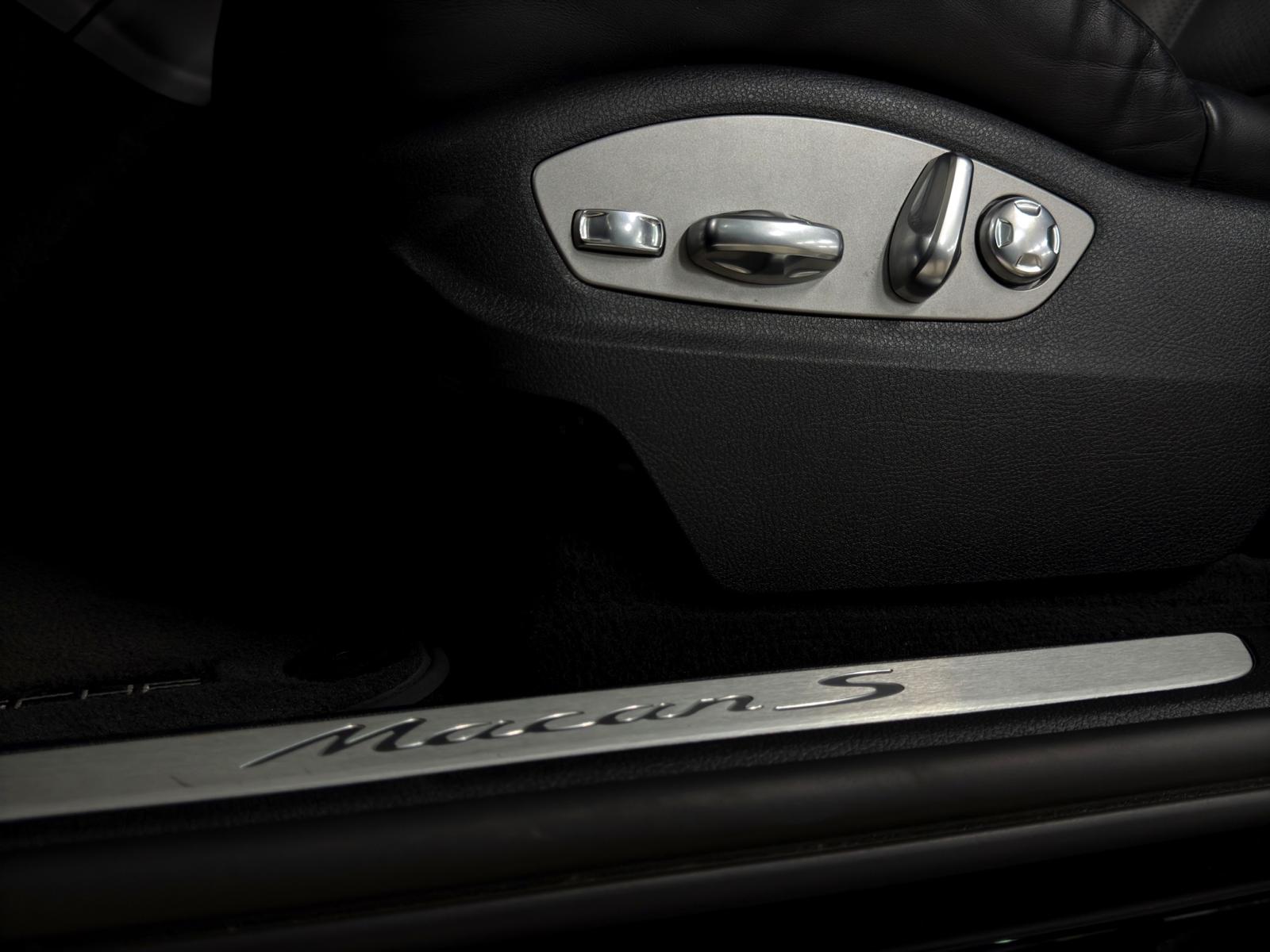PORSCHE Macan S PDK-image-30