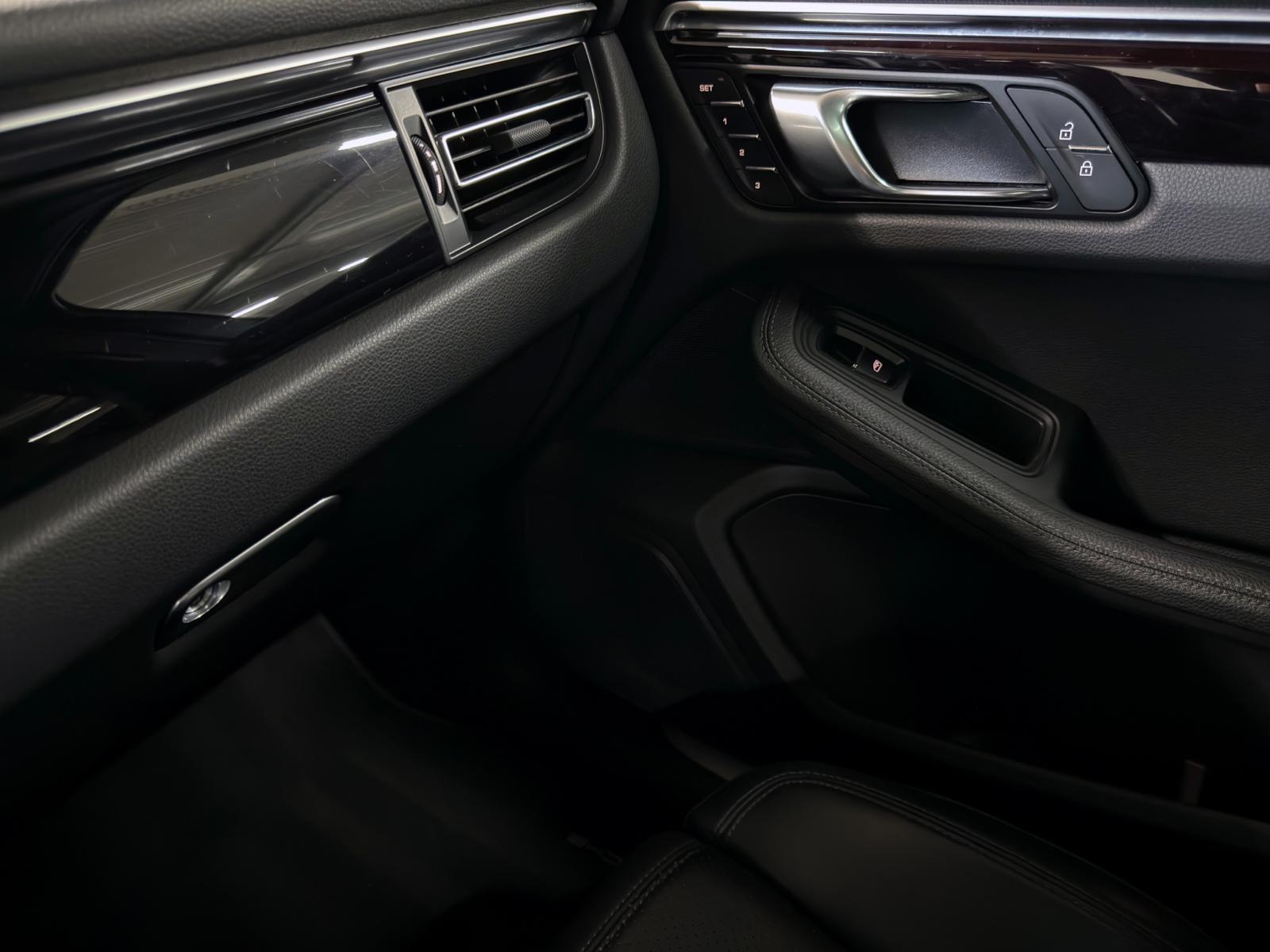 PORSCHE Macan S PDK-image-25