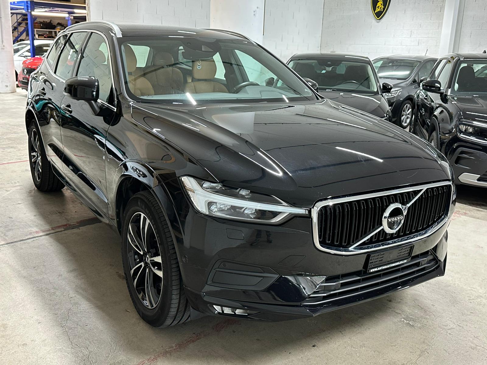 VOLVO XC60 D5 AWD Momentum Geartronic-image-1