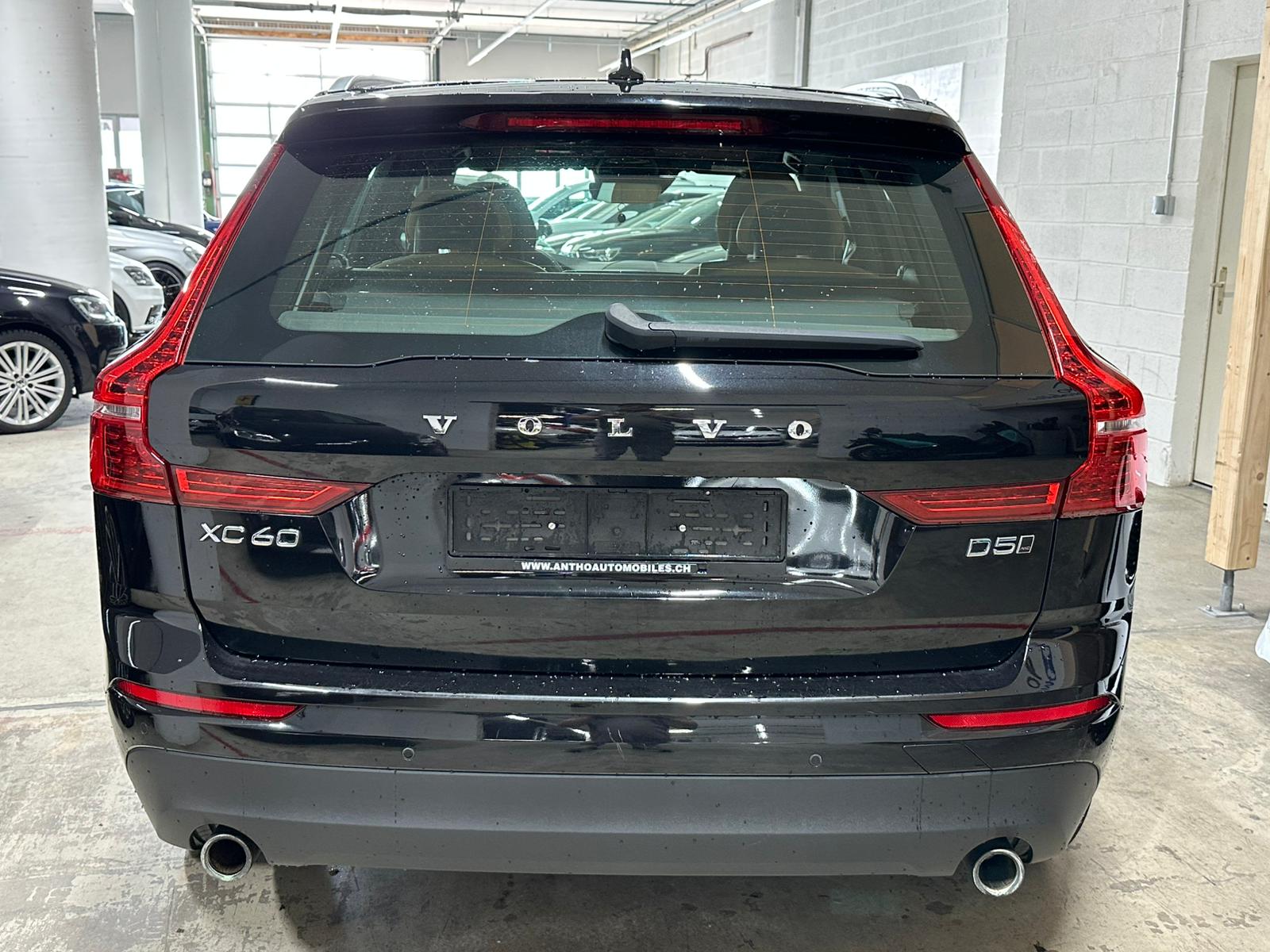 VOLVO XC60 D5 AWD Momentum Geartronic-image-5