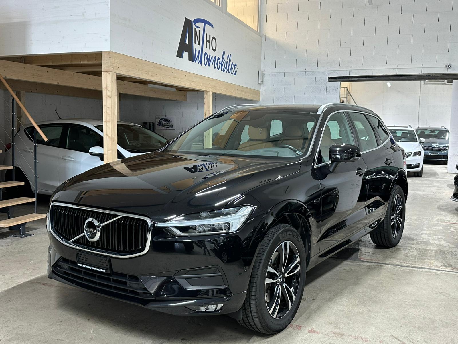 VOLVO XC60 D5 AWD Momentum Geartronic-image-0